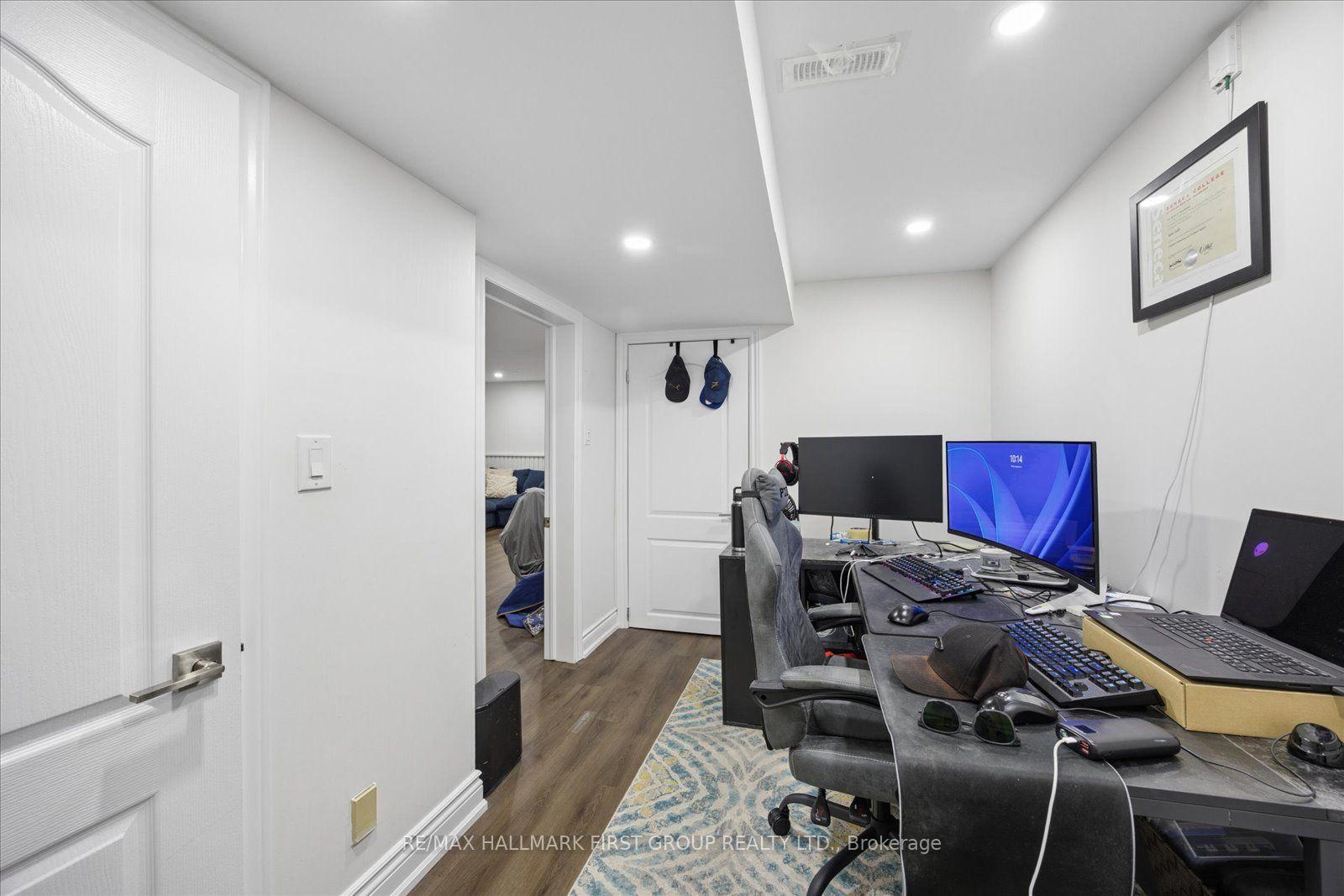 Photo 29 of 736 Stonepath Circle, Pickering, Amberlea — HOMEH