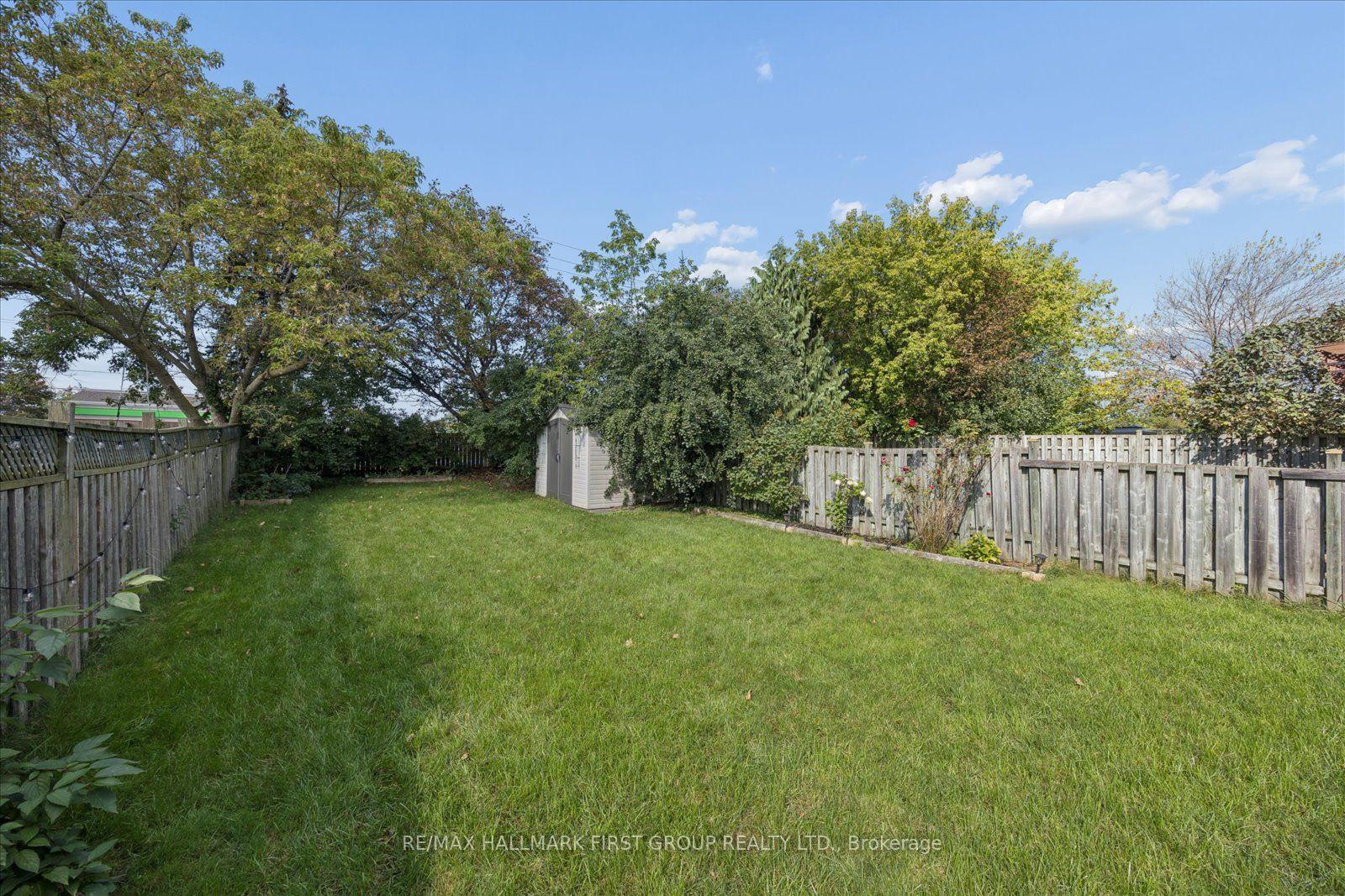 Photo 36 of 736 Stonepath Circle, Pickering, Amberlea — HOMEH