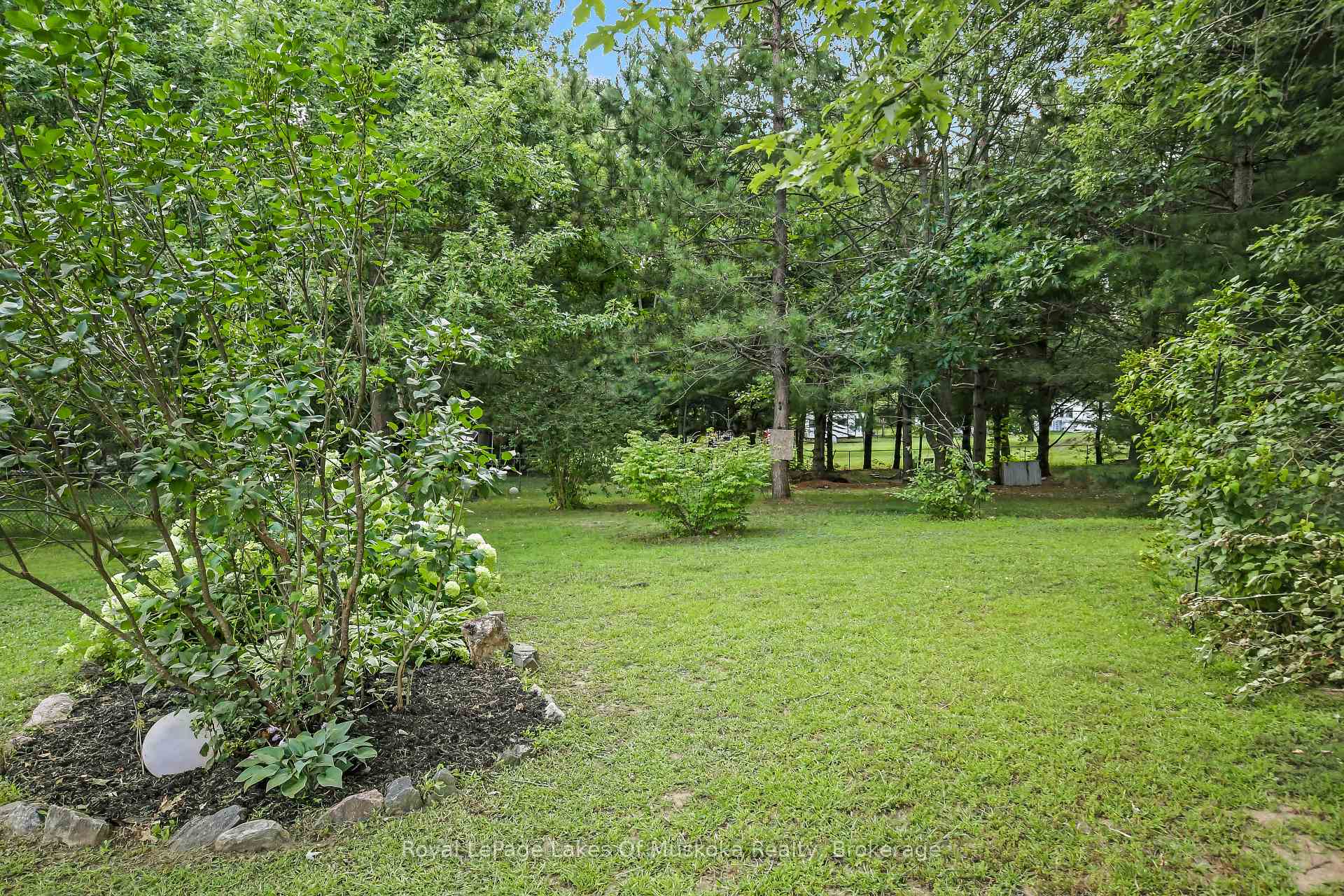 Photo 29 of 45 Kevin Crescent, Bracebridge, Monck (Bracebridge) — HOMEH