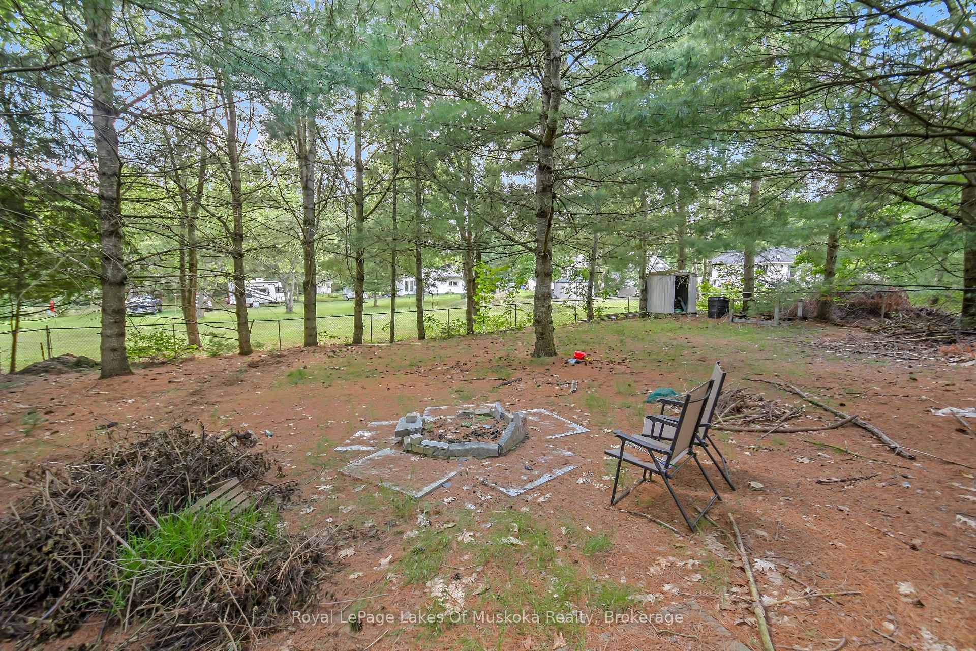 Photo 31 of 45 Kevin Crescent, Bracebridge, Monck (Bracebridge) — HOMEH