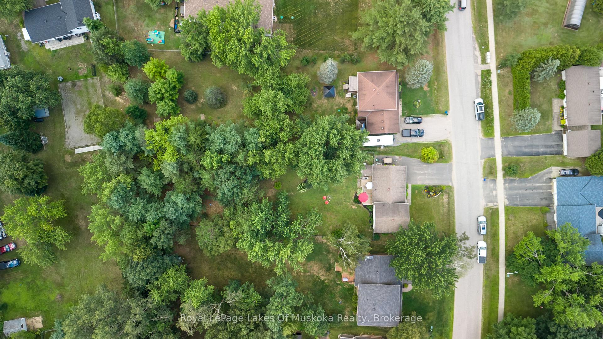 Photo 36 of 45 Kevin Crescent, Bracebridge, Monck (Bracebridge) — HOMEH