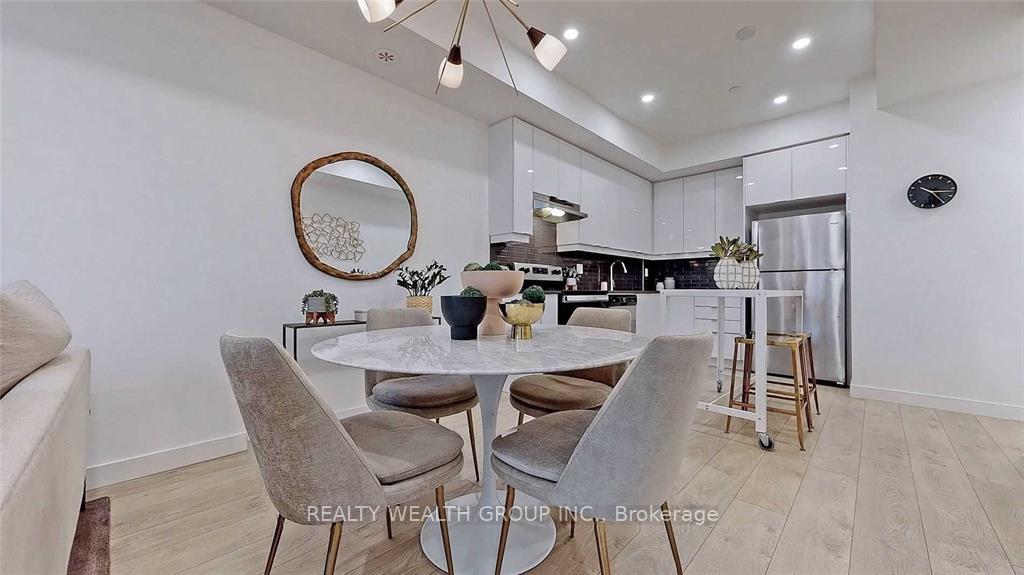 Photo 3 of Unit 109, 200 Malta Avenue, Brampton, Fletcher's Creek South — HOMEH