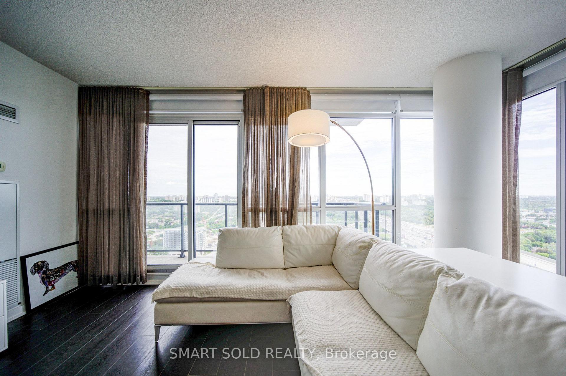 Photo 15 of Unit 3208, 121 Mcmahon Drive, North York, Bayview Village — HOMEH