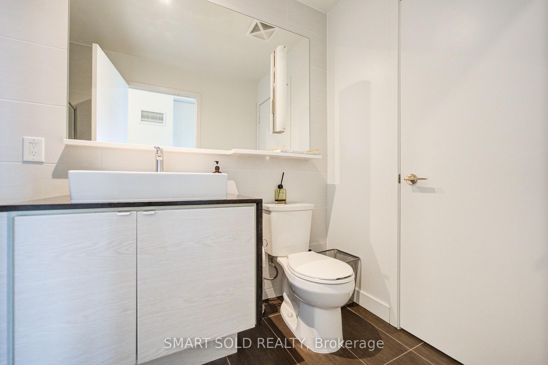 Photo 31 of Unit 3208, 121 Mcmahon Drive, North York, Bayview Village — HOMEH