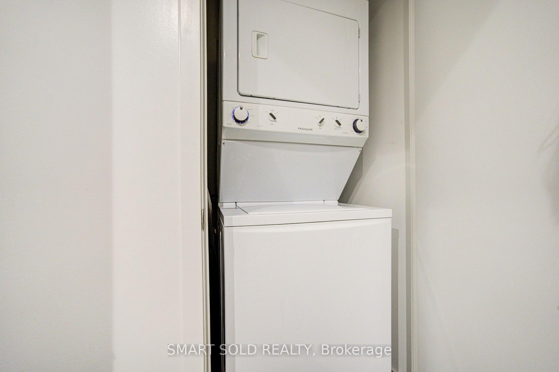 Photo 33 of Unit 3208, 121 Mcmahon Drive, North York, Bayview Village — HOMEH