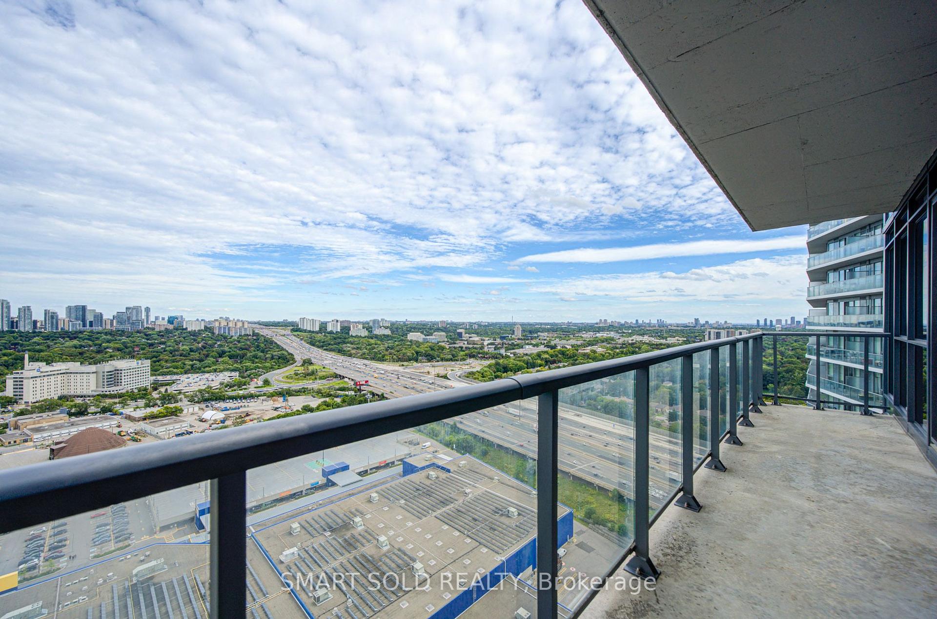 Photo 37 of Unit 3208, 121 Mcmahon Drive, North York, Bayview Village — HOMEH
