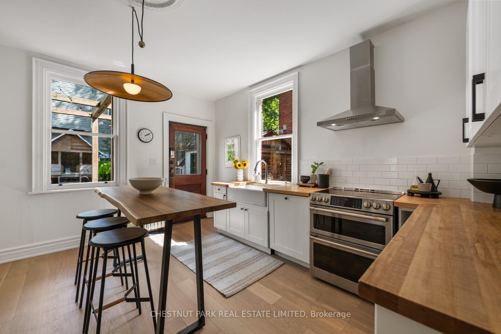 Photo 15 of 139 Hammersmith Avenue, Toronto, The Beaches — HOMEH