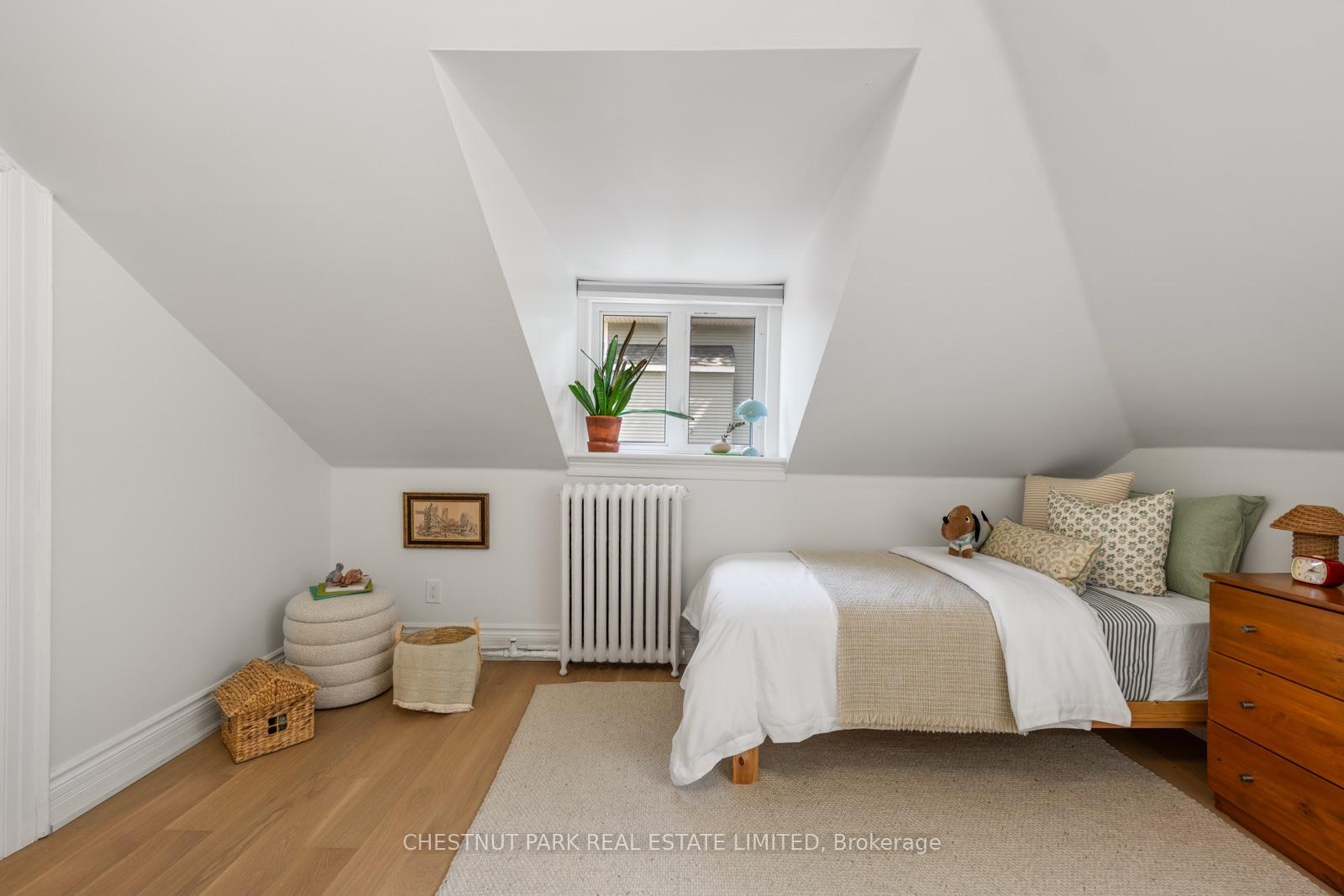 Photo 33 of 139 Hammersmith Avenue, Toronto, The Beaches — HOMEH