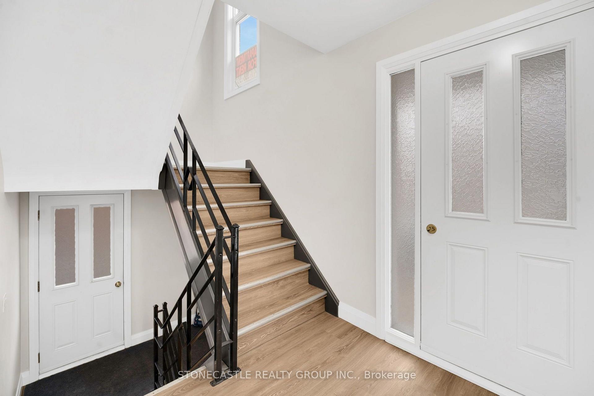 Photo 2 of 55 Thirty Eighth Street, Etobicoke, Long Branch — HOMEH