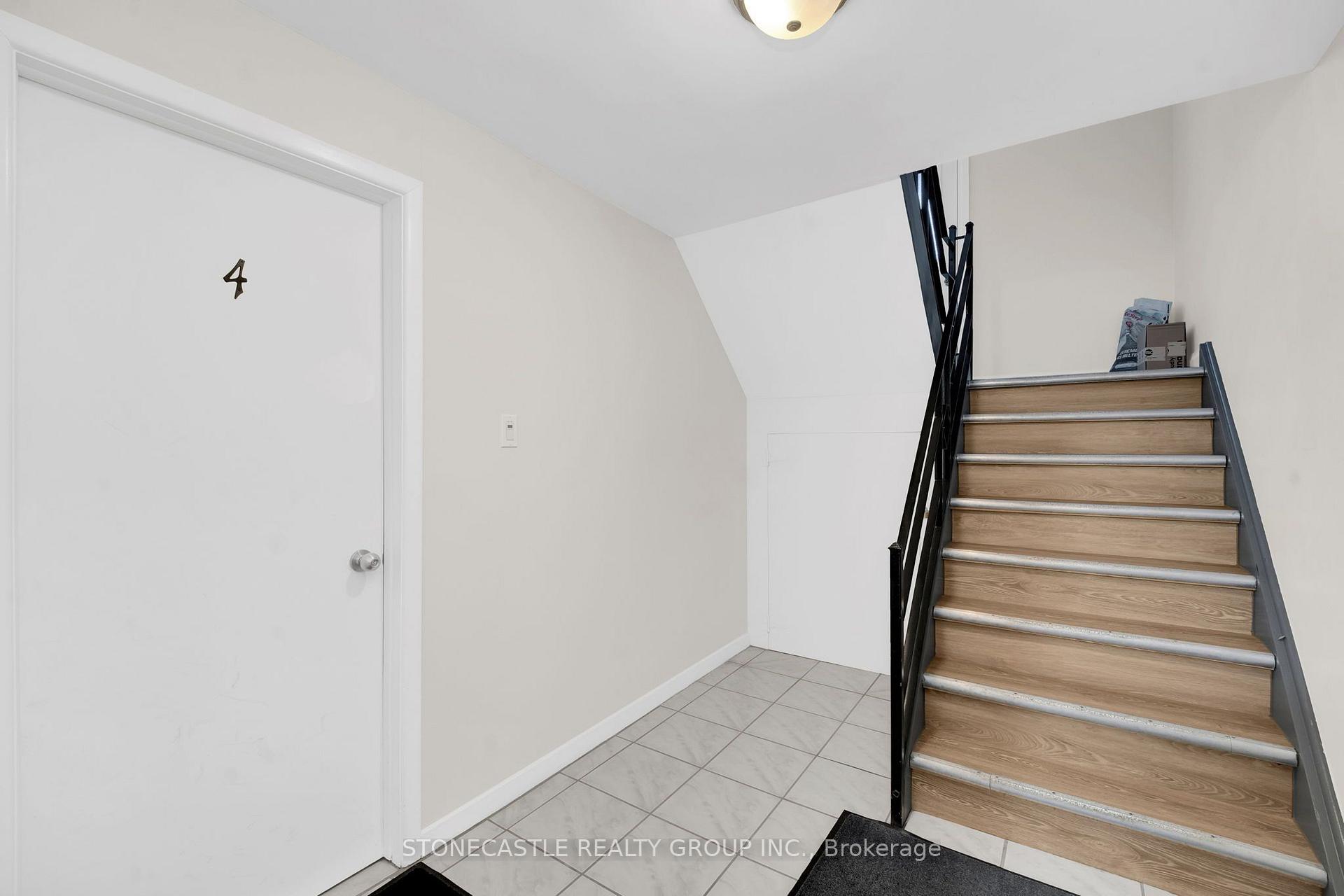 Photo 10 of 55 Thirty Eighth Street, Etobicoke, Long Branch — HOMEH