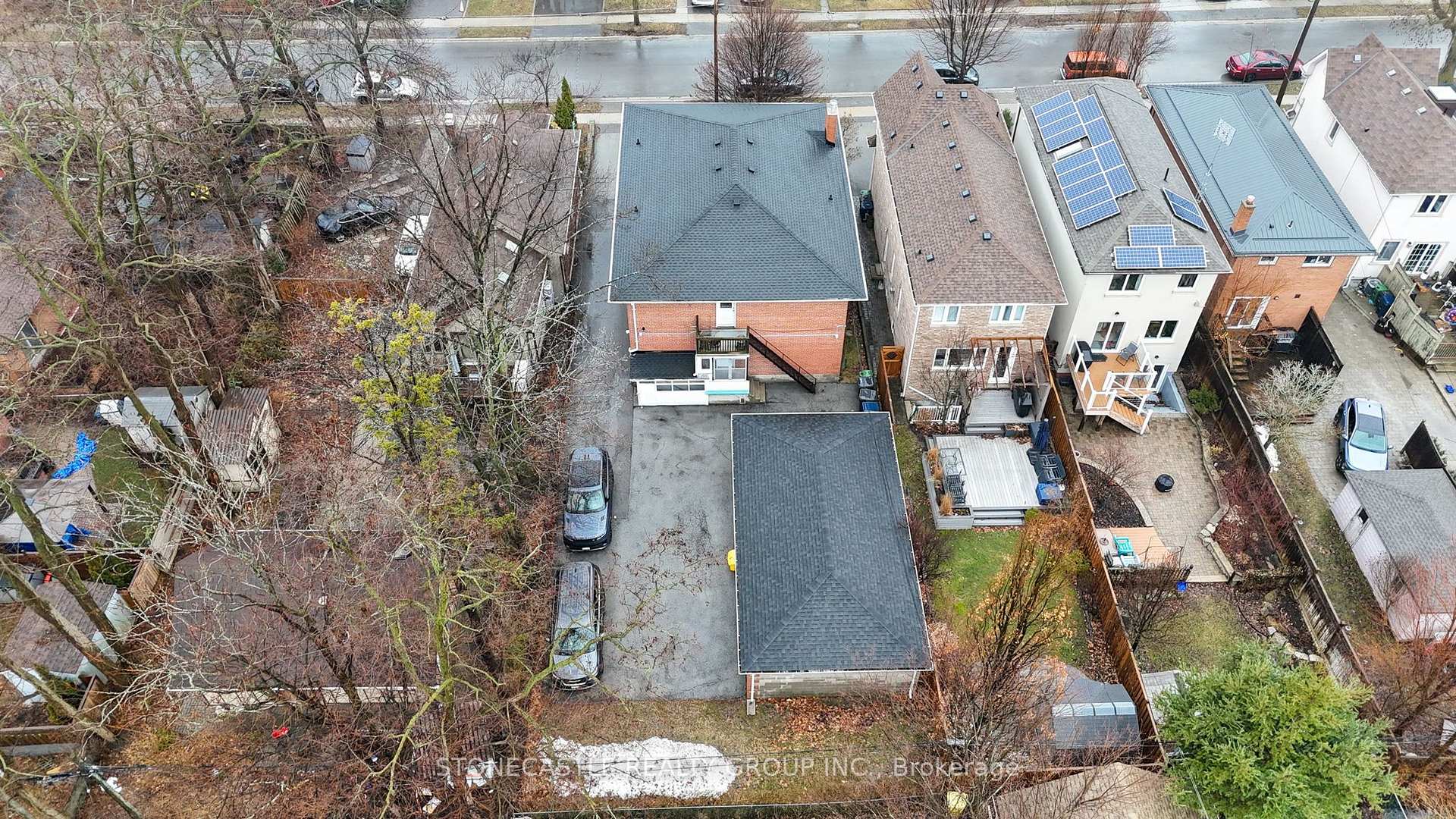 Photo 12 of 55 Thirty Eighth Street, Etobicoke, Long Branch — HOMEH
