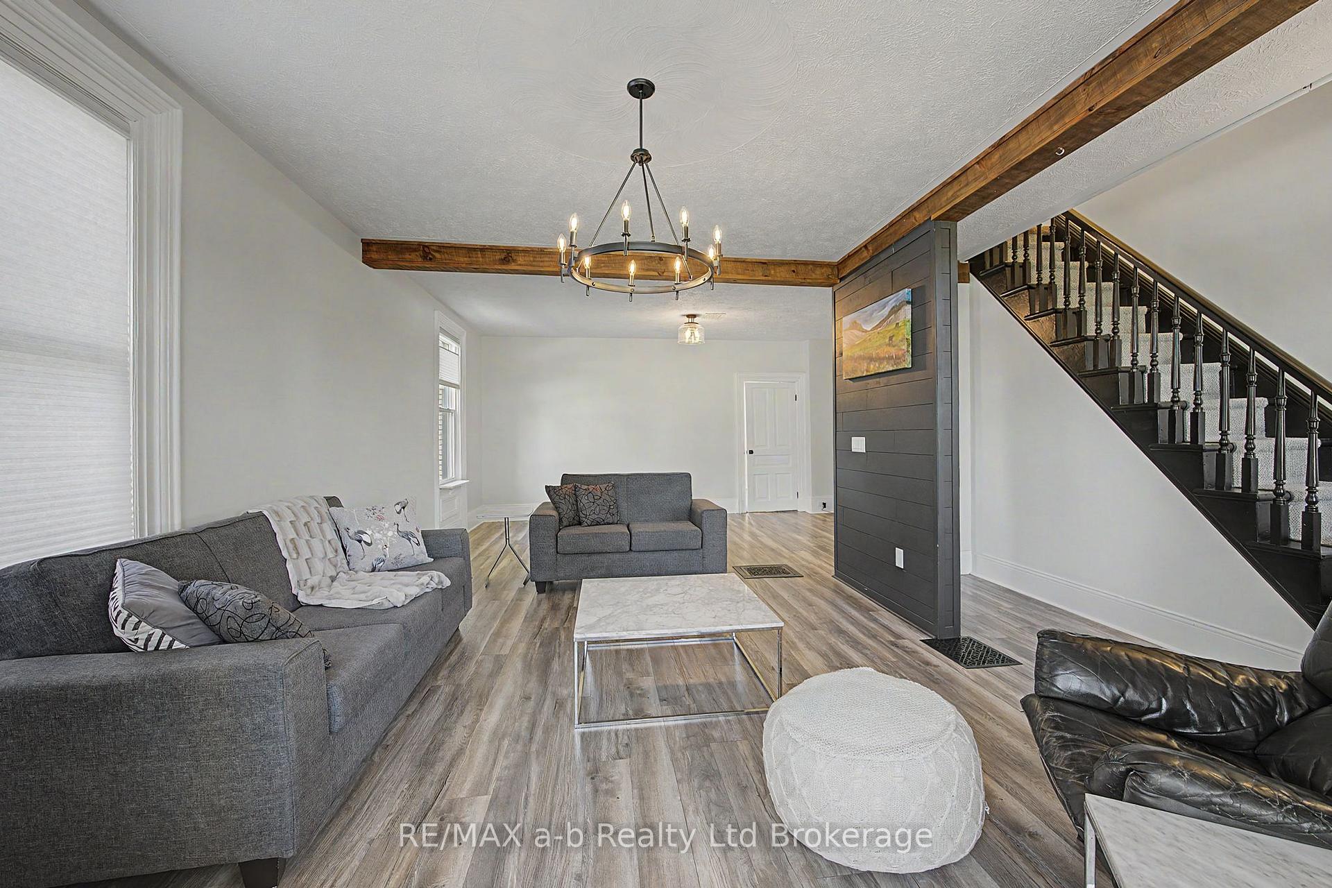 Photo 16 of 641 Main Street N, Norwich, Burgessville — HOMEH