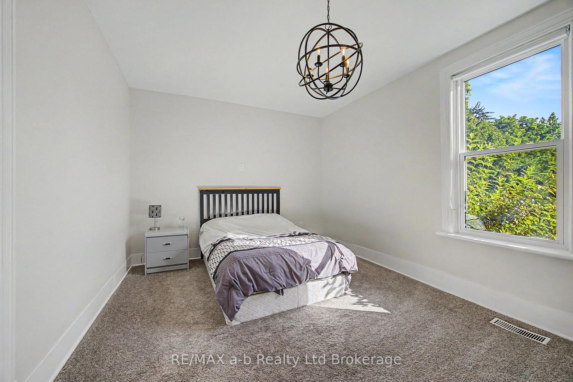 Photo 17 of 641 Main Street N, Norwich, Burgessville — HOMEH