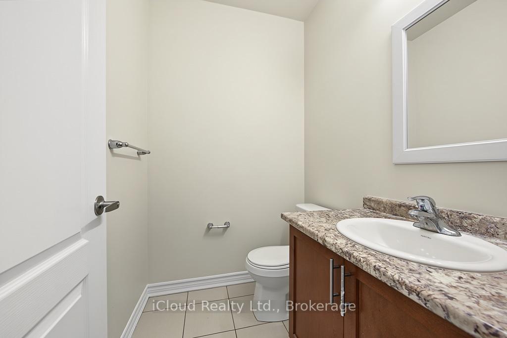 Photo 16 of 25 Gammon Crescent, Brampton, Bram West — HOMEH