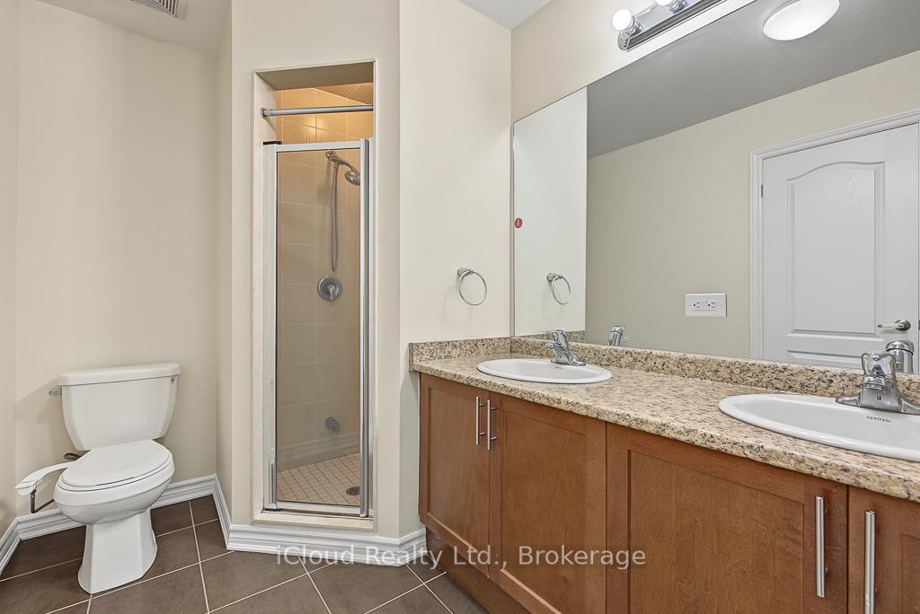 Photo 21 of 25 Gammon Crescent, Brampton, Bram West — HOMEH