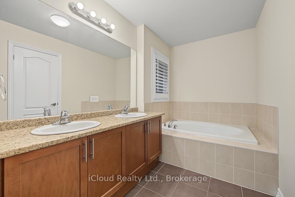 Photo 22 of 25 Gammon Crescent, Brampton, Bram West — HOMEH