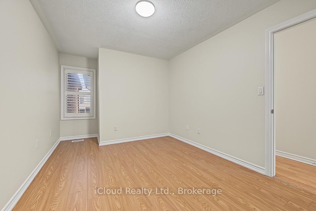 Photo 26 of 25 Gammon Crescent, Brampton, Bram West — HOMEH