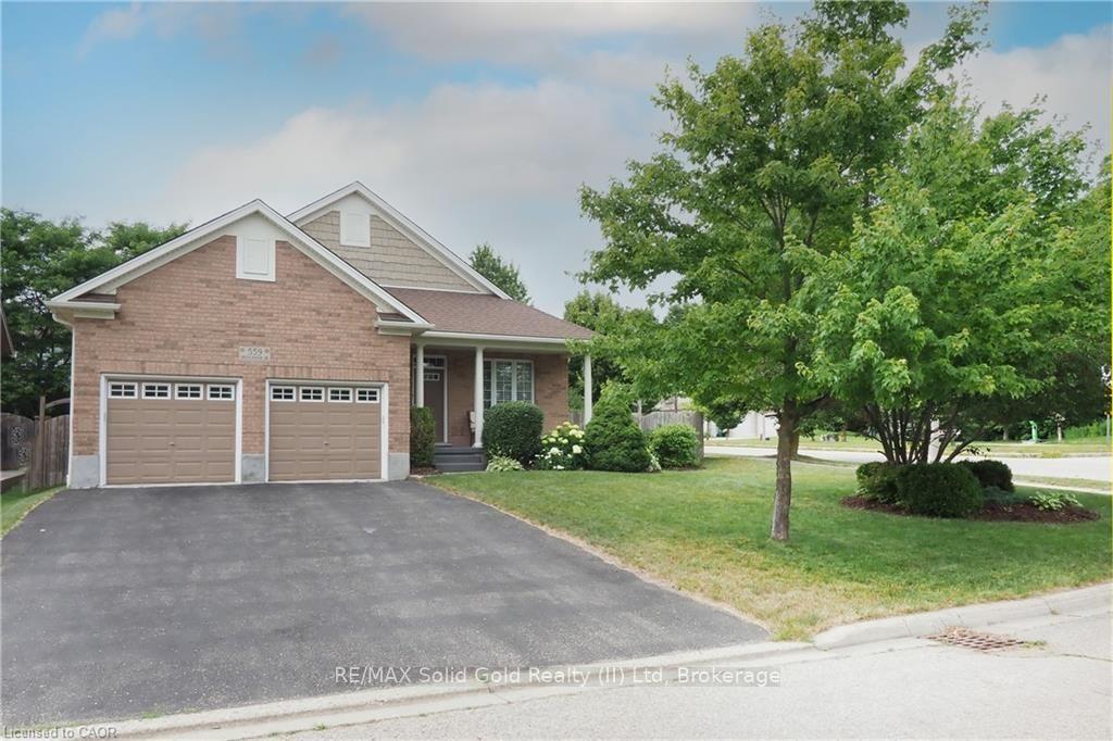 Photo of 559 Springwater Drive