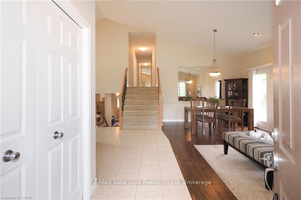 Photo 6 of 559 Springwater Drive, Waterloo, Conservation Meadows — HOMEH