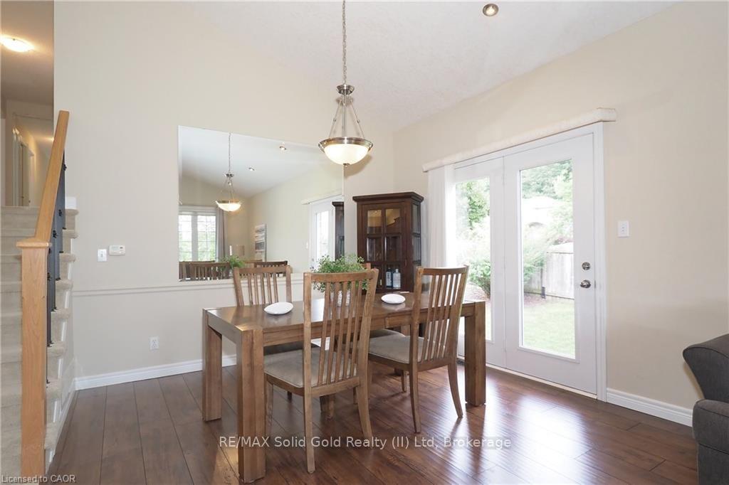 Photo 12 of 559 Springwater Drive, Waterloo, Conservation Meadows — HOMEH