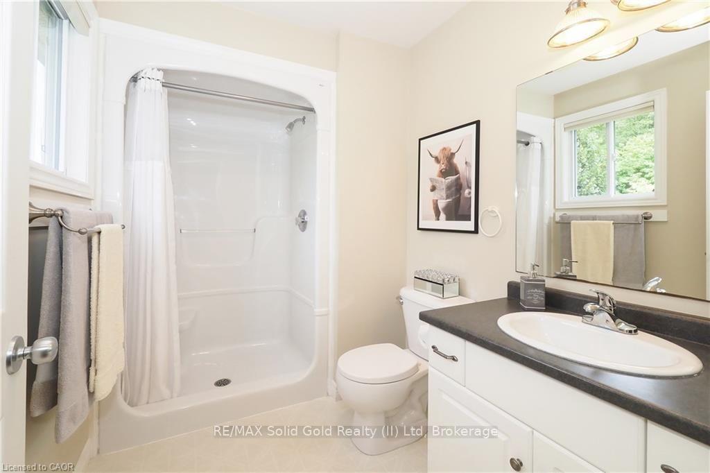 Photo 22 of 559 Springwater Drive, Waterloo, Conservation Meadows — HOMEH