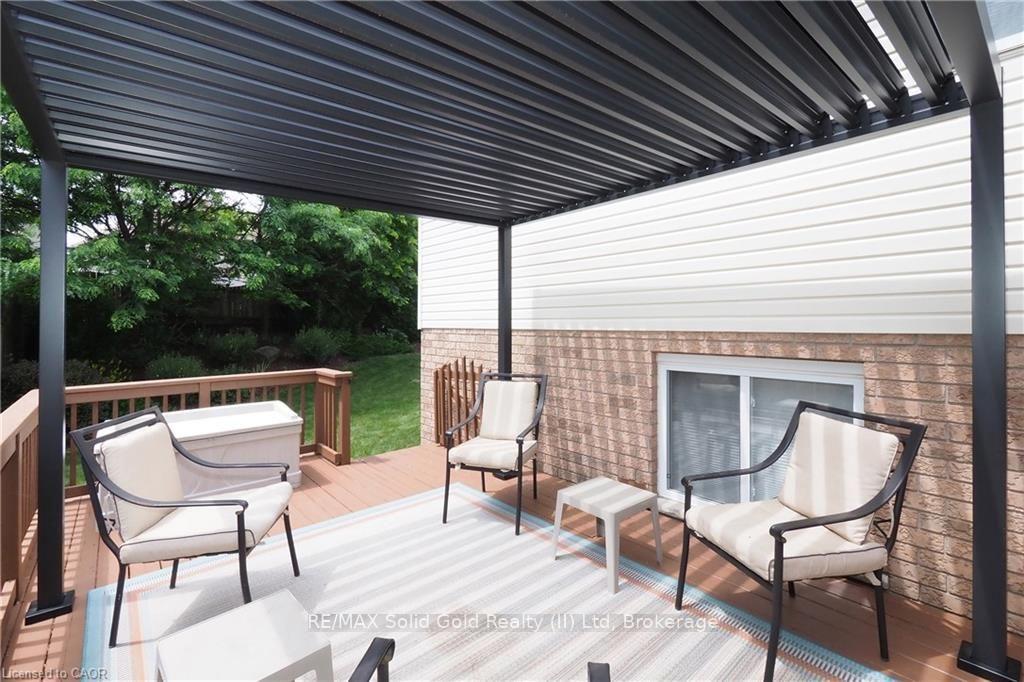 Photo 38 of 559 Springwater Drive, Waterloo, Conservation Meadows — HOMEH