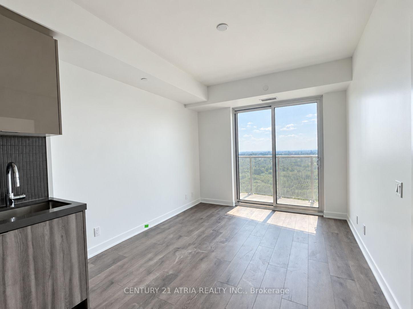 Photo 5 of Unit 2417, 6 Flavelle Trail, Vaughan, Steeles West Industrial — HOMEH