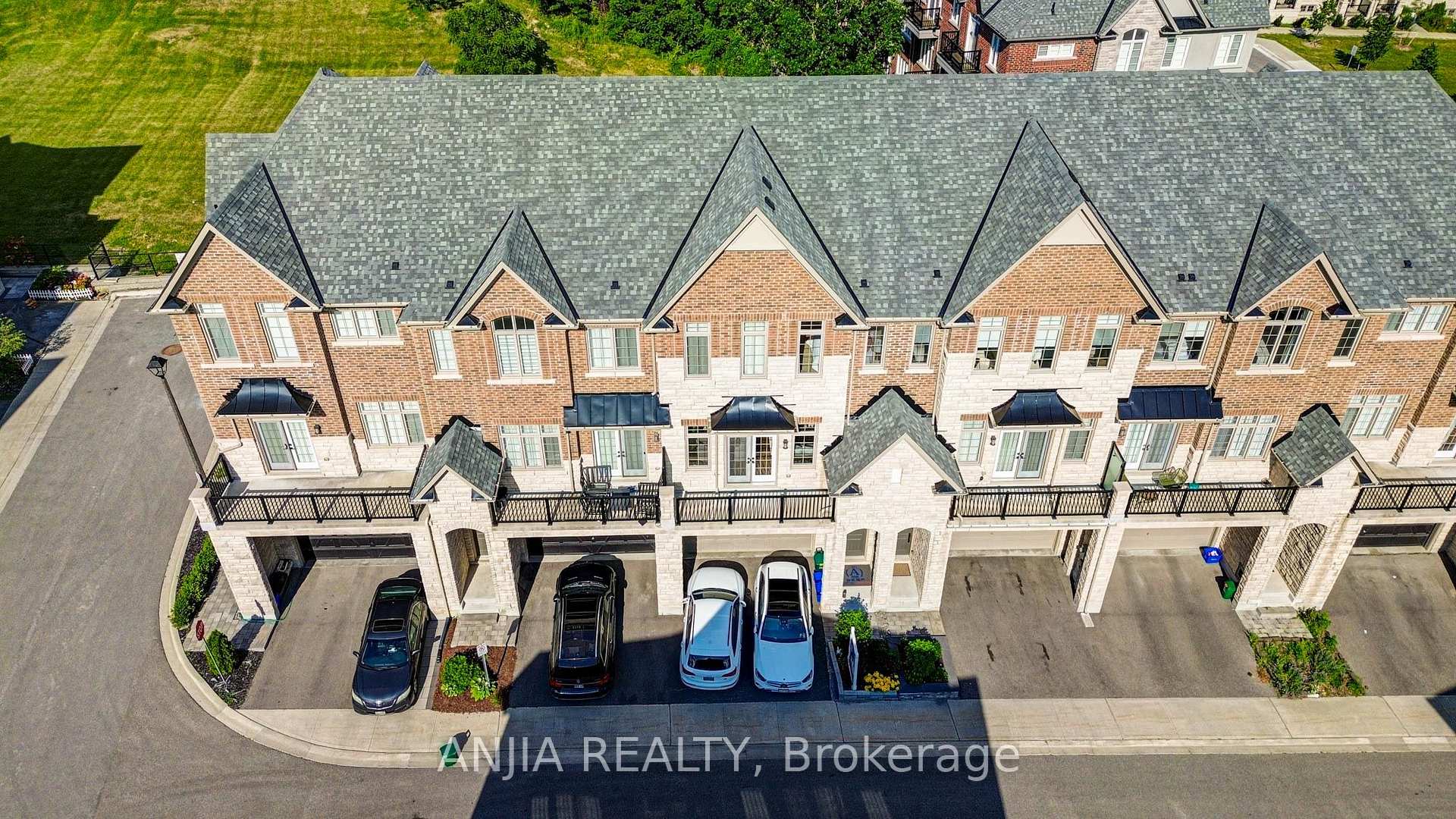 Photo 6 of 7 Beaufort Way, Markham, Angus Glen — HOMEH