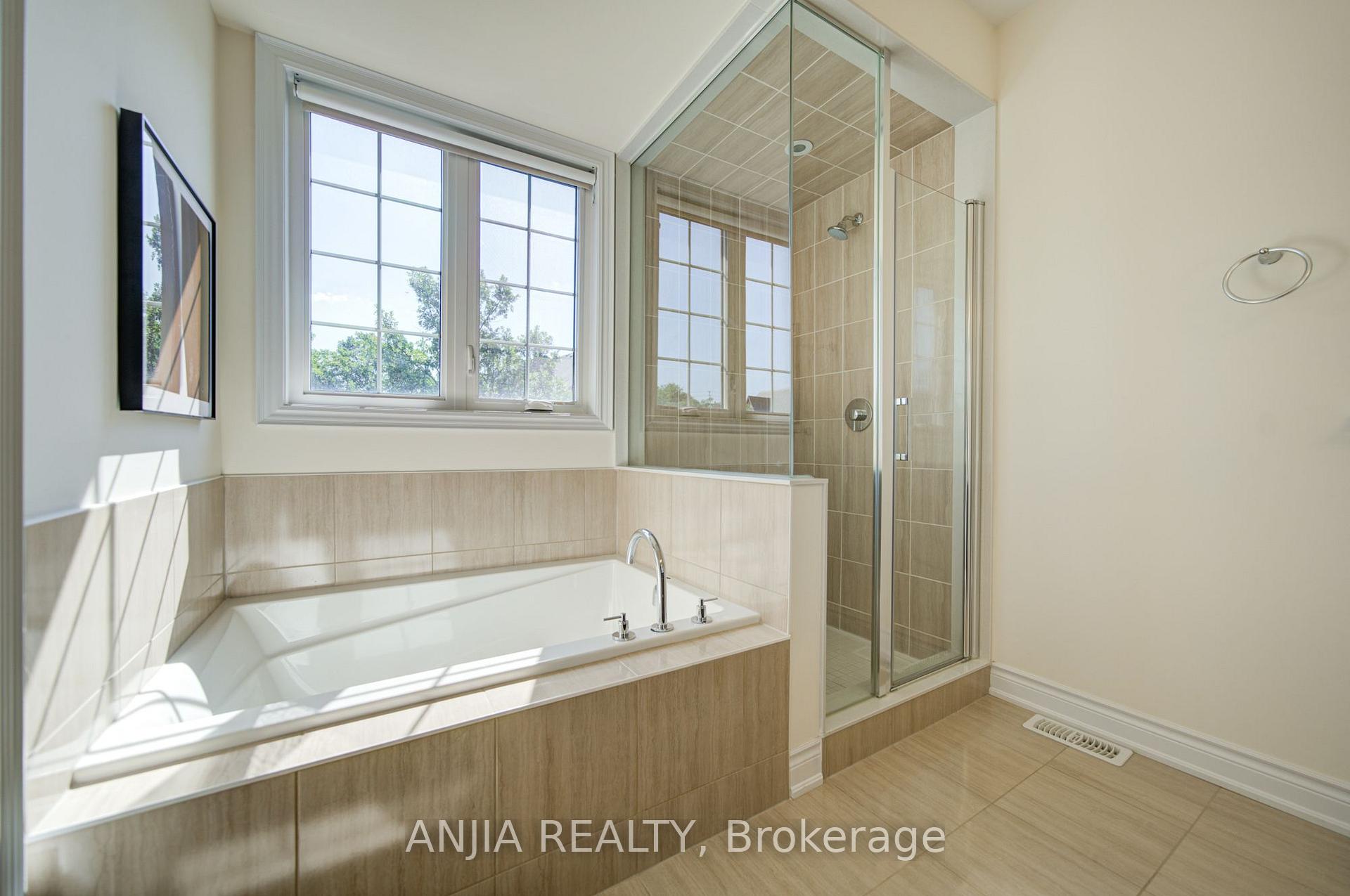 Photo 37 of 7 Beaufort Way, Markham, Angus Glen — HOMEH