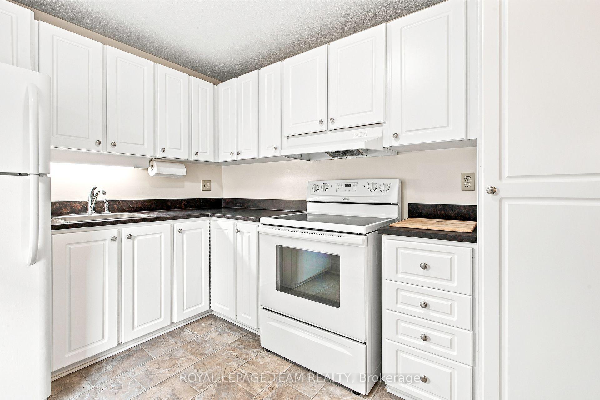 Photo 9 of Unit 30, 3e Vanessa Terrace, Ottawa, Barrhaven - Pheasant Run — HOMEH