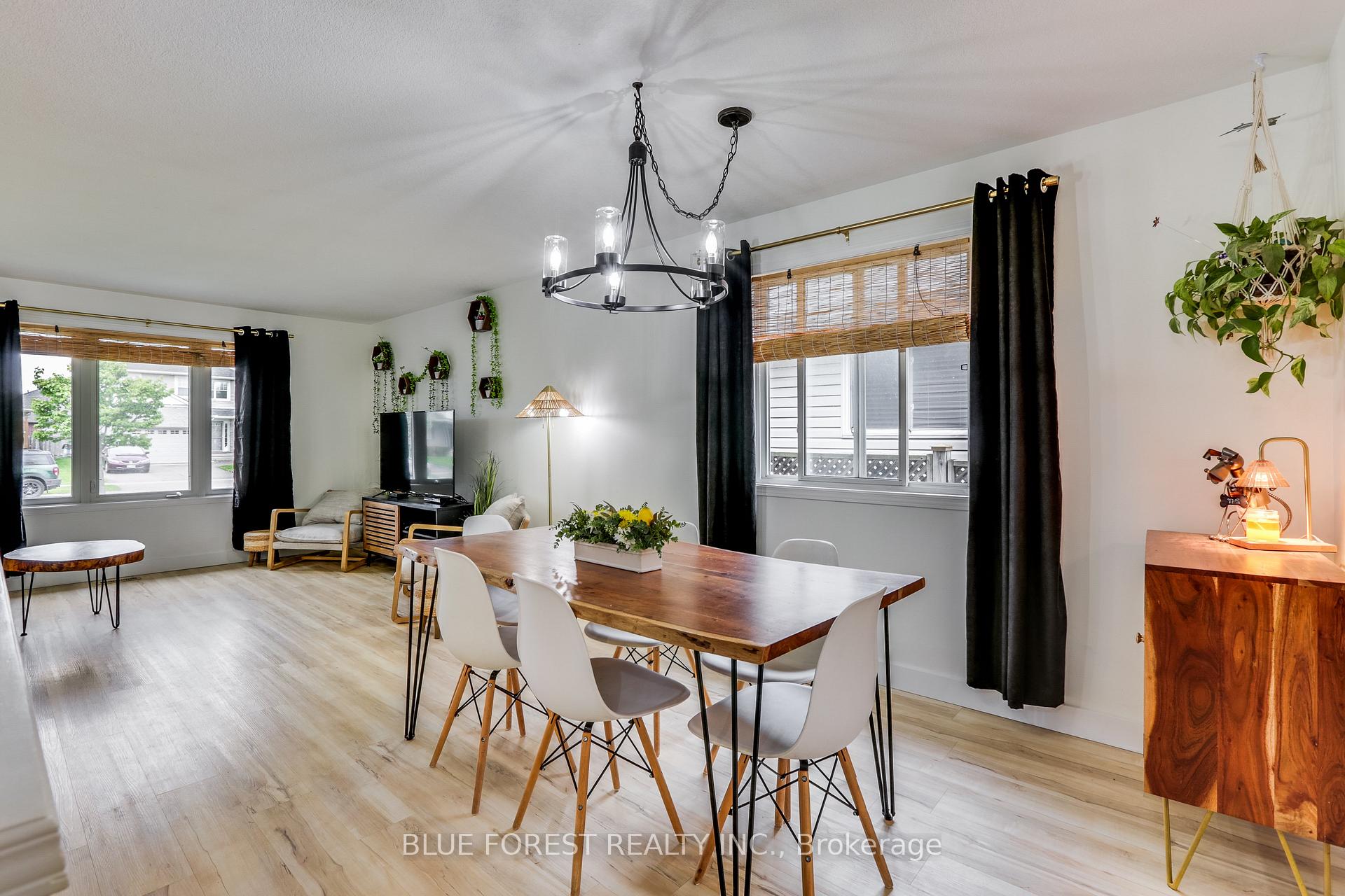 Photo 8 of 3 Meadowvale Drive, St. Thomas — HOMEH