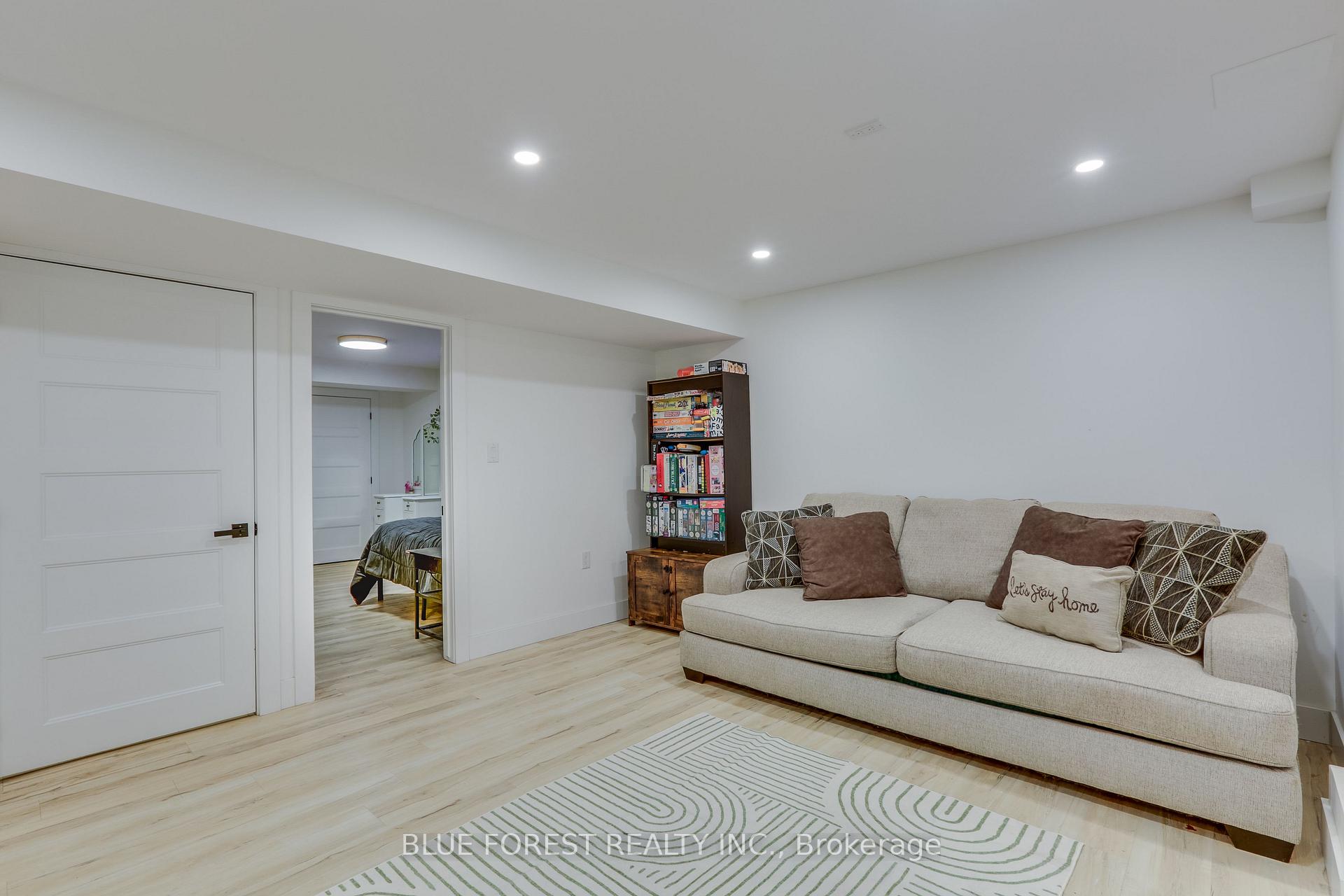 Photo 19 of 3 Meadowvale Drive, St. Thomas — HOMEH