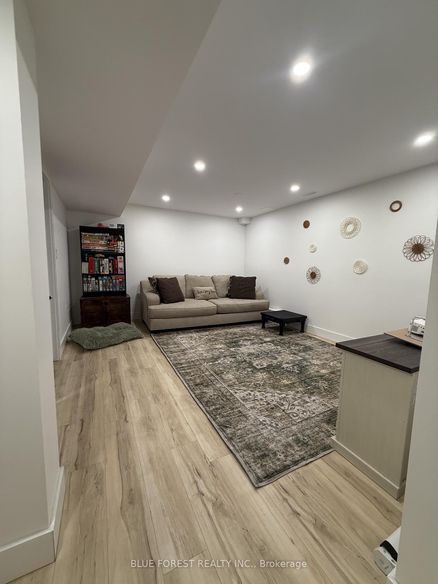 Photo 21 of 3 Meadowvale Drive, St. Thomas — HOMEH