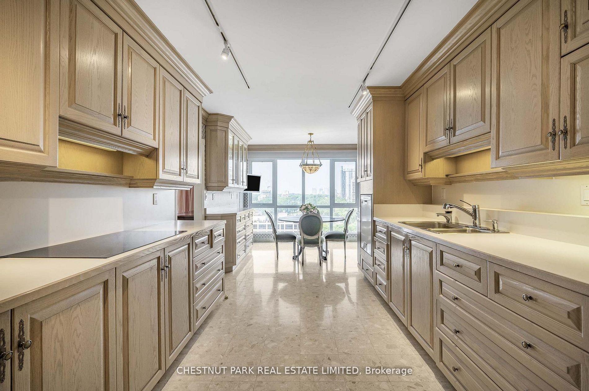 Photo 16 of Unit PHG, 40 Rosehill Avenue, Toronto, Rosedale-Moore Park — HOMEH