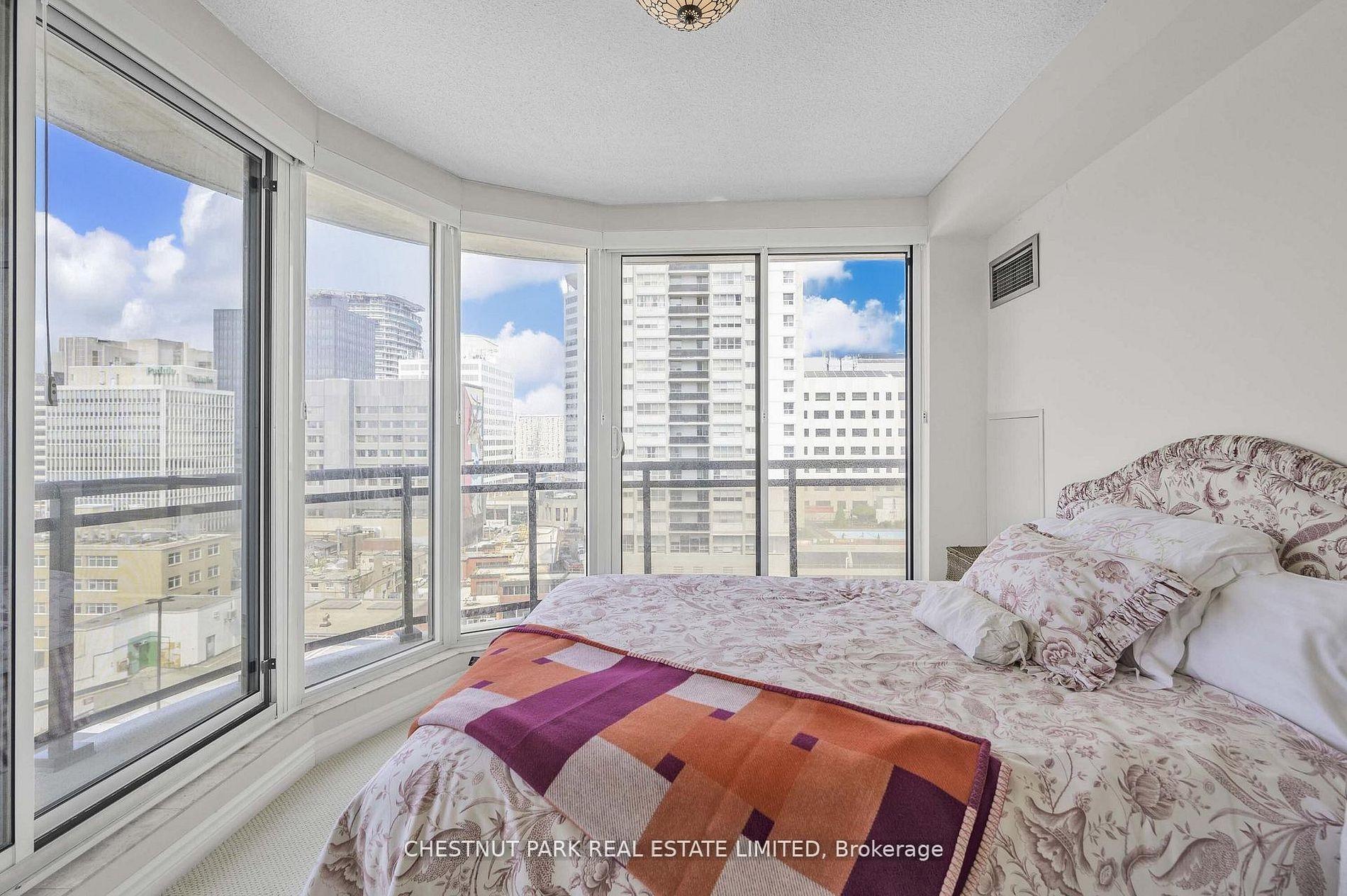 Photo 19 of Unit PHG, 40 Rosehill Avenue, Toronto, Rosedale-Moore Park — HOMEH