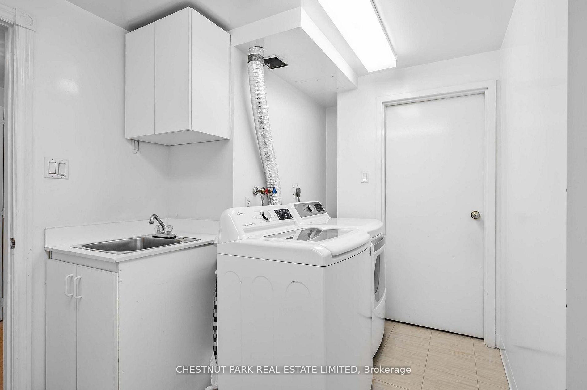 Photo 24 of Unit PHG, 40 Rosehill Avenue, Toronto, Rosedale-Moore Park — HOMEH