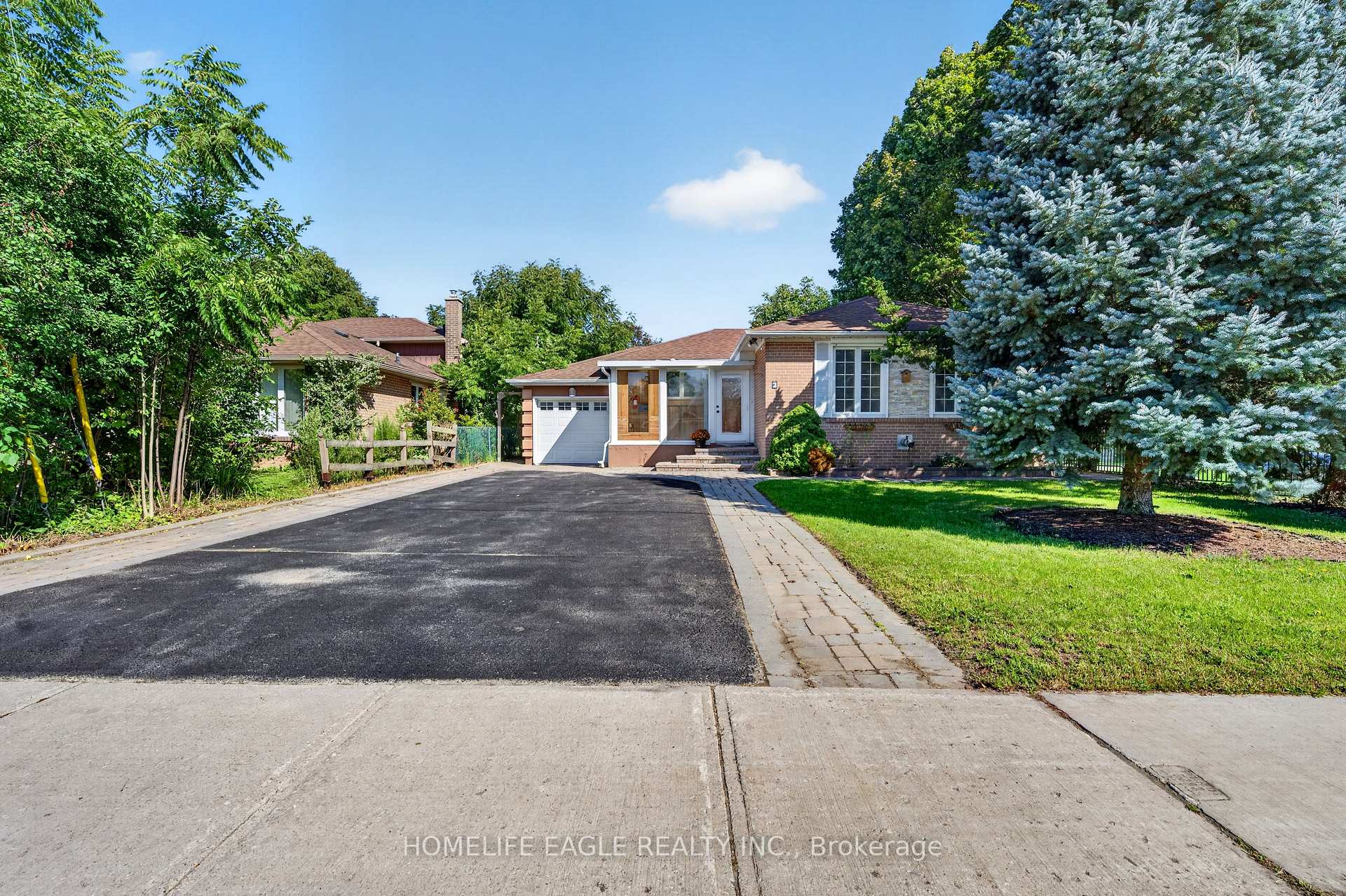 Photo 2 of 2 Aurora Heights Drive, Aurora, Aurora Heights — HOMEH