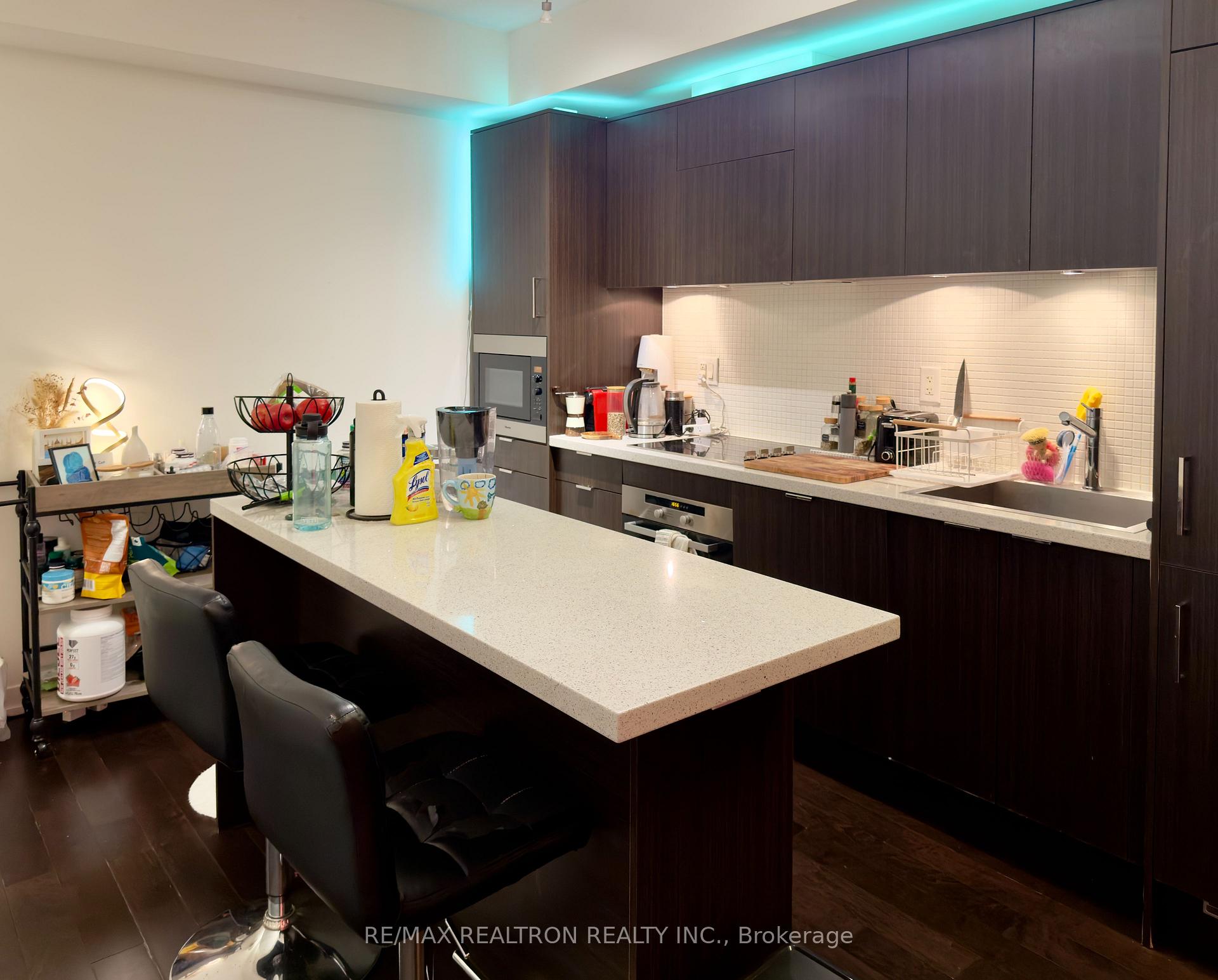 Photo 13 of Unit 710, 21 Widmer Street, Toronto, Waterfront Communities — HOMEH