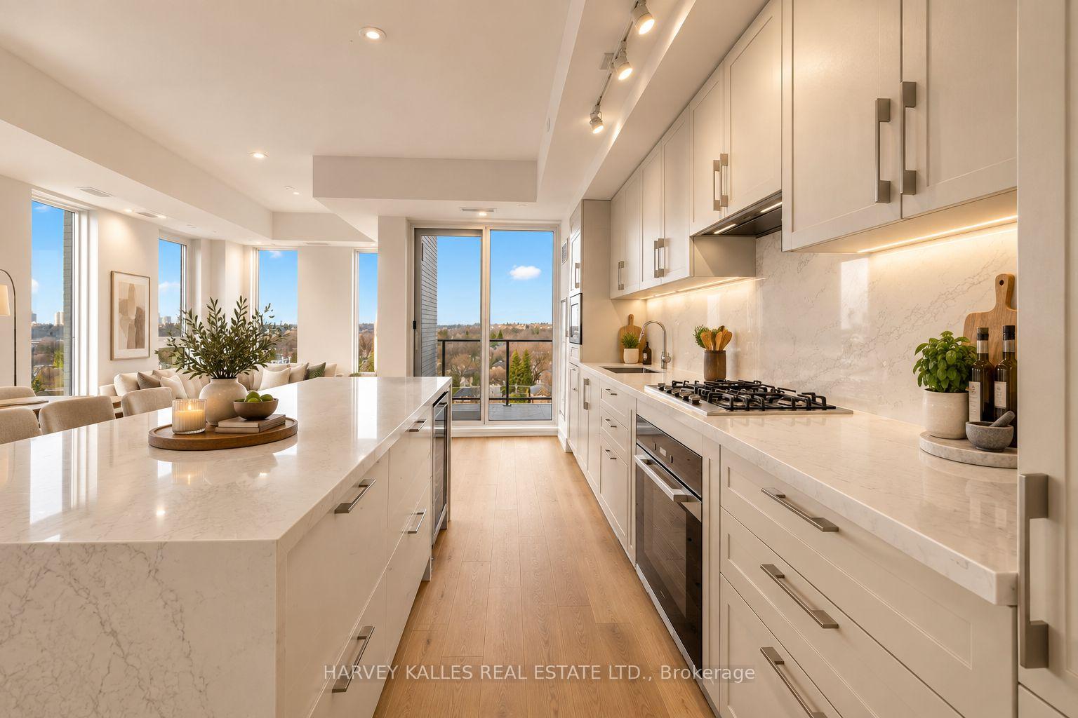 Photo 10 of Unit LPH4, 8 Manor Road, Toronto, Mount Pleasant West — HOMEH