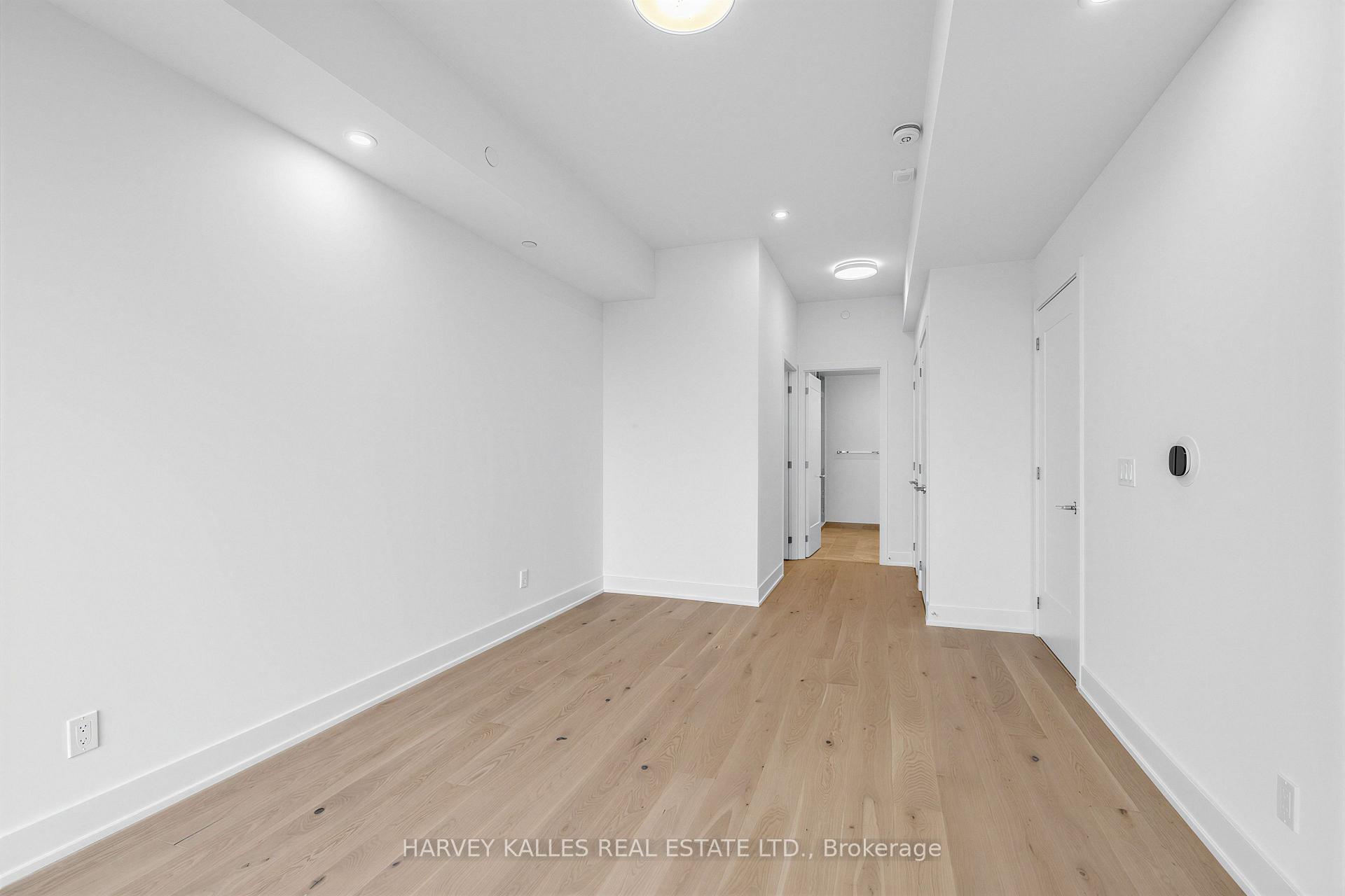 Photo 15 of Unit LPH4, 8 Manor Road, Toronto, Mount Pleasant West — HOMEH