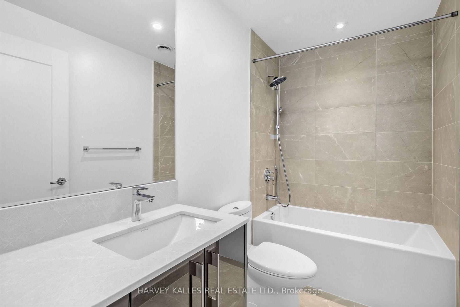Photo 17 of Unit LPH4, 8 Manor Road, Toronto, Mount Pleasant West — HOMEH