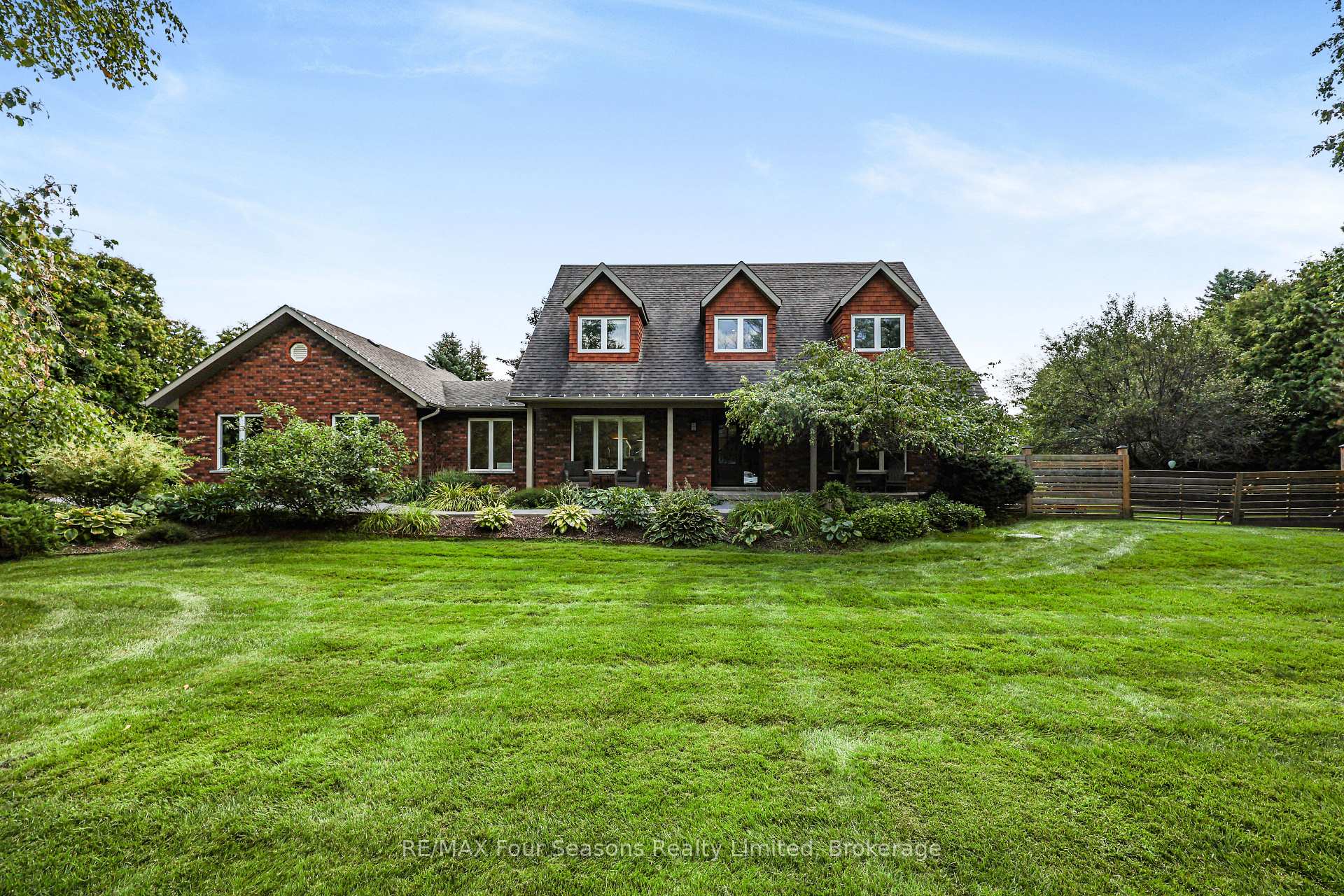 Photo of 7551 36/37 Nottawasaga Side Road E
