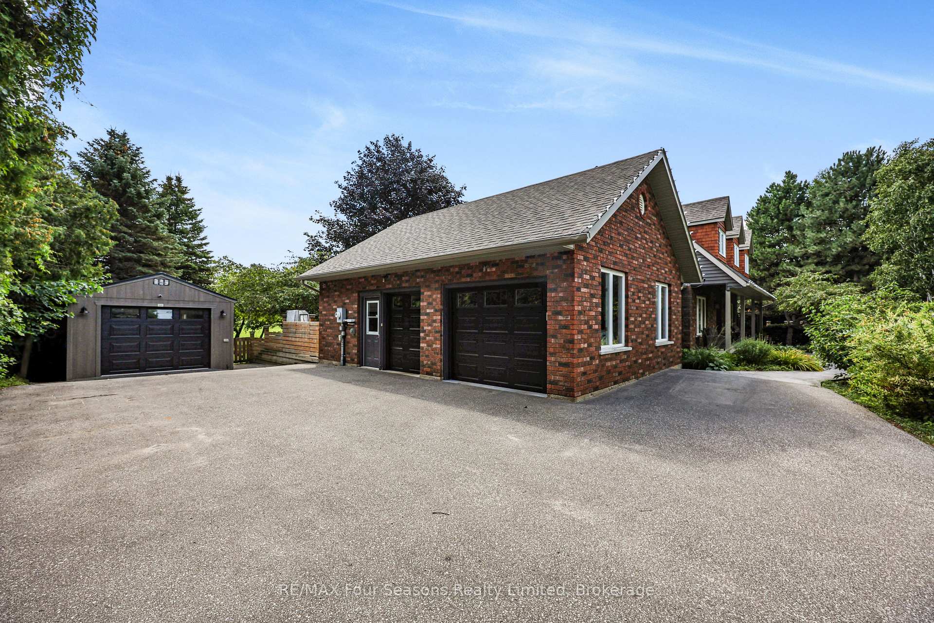 Photo 6 of 7551 36/37 Nottawasaga Side Road E, Clearview, Nottawa — HOMEH
