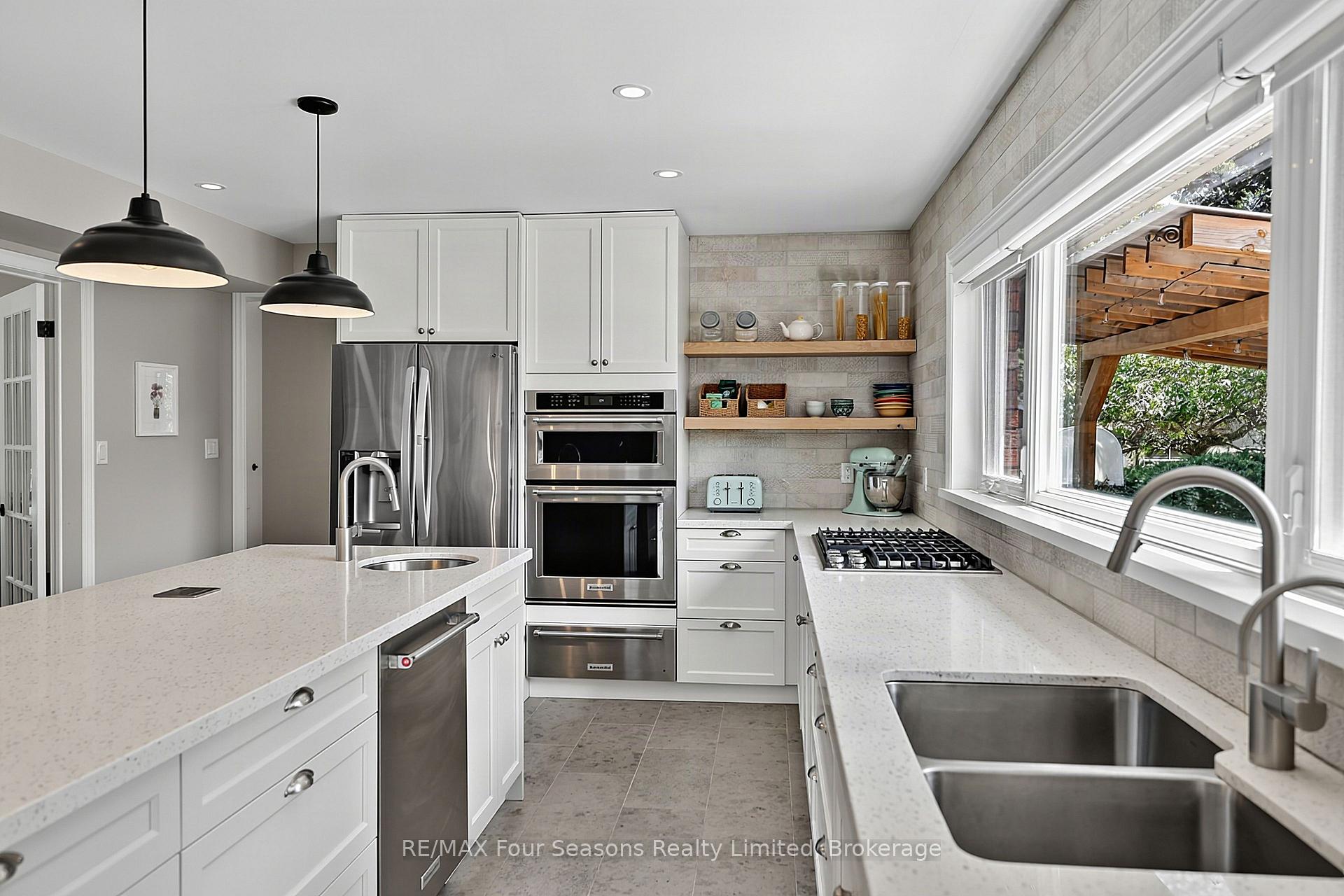 Photo 14 of 7551 36/37 Nottawasaga Side Road E, Clearview, Nottawa — HOMEH