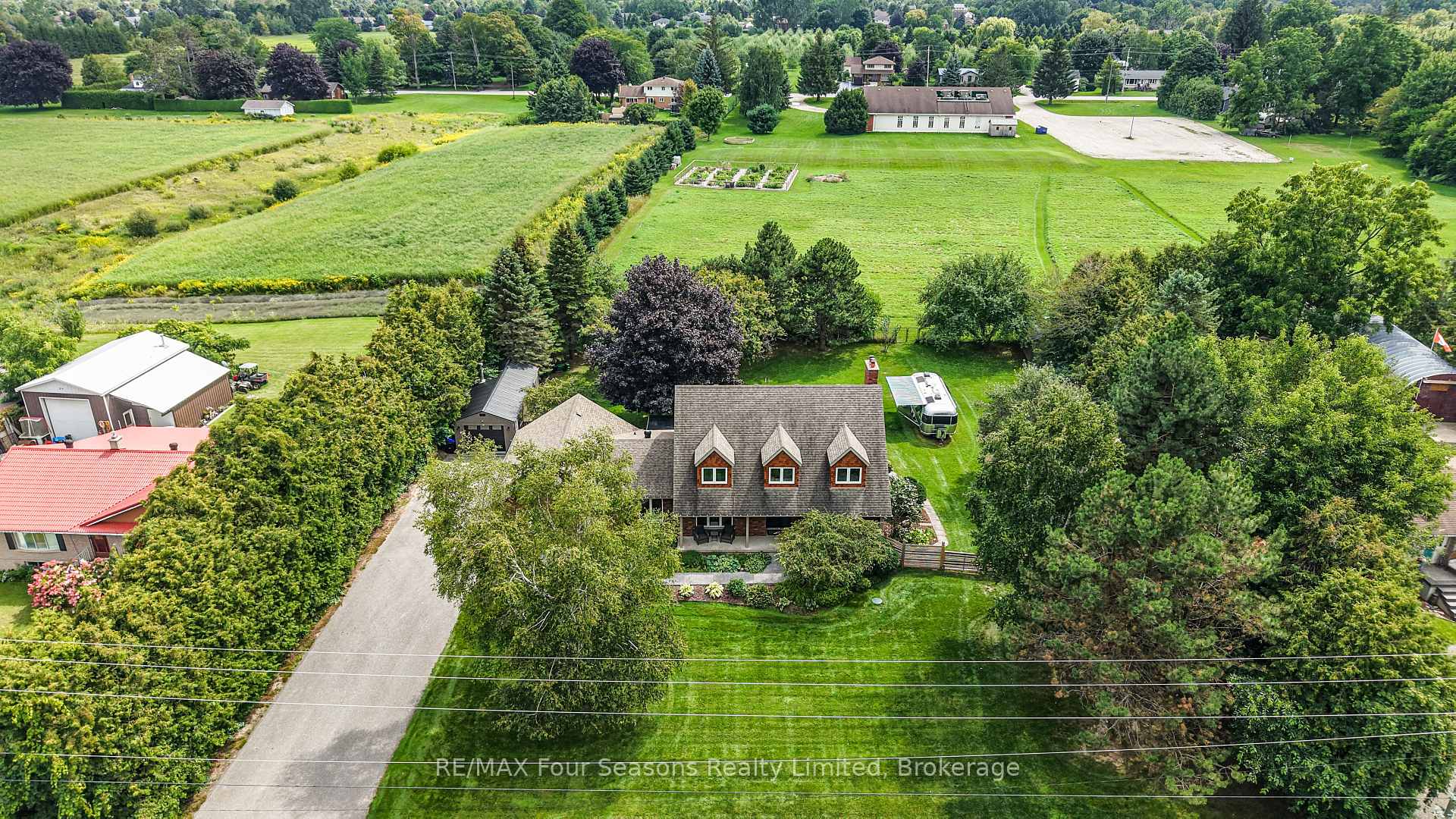 Photo 47 of 7551 36/37 Nottawasaga Side Road E, Clearview, Nottawa — HOMEH