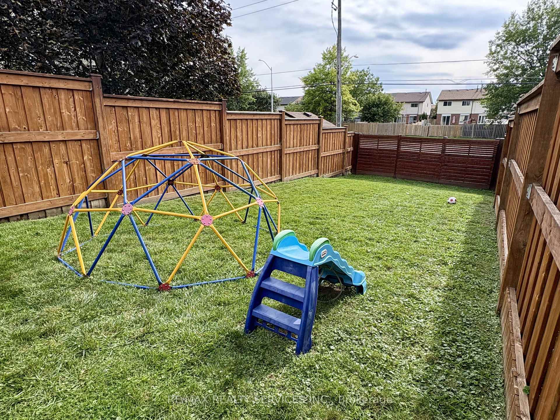 Photo 13 of 151 Greene Drive, Brampton, Madoc — HOMEH