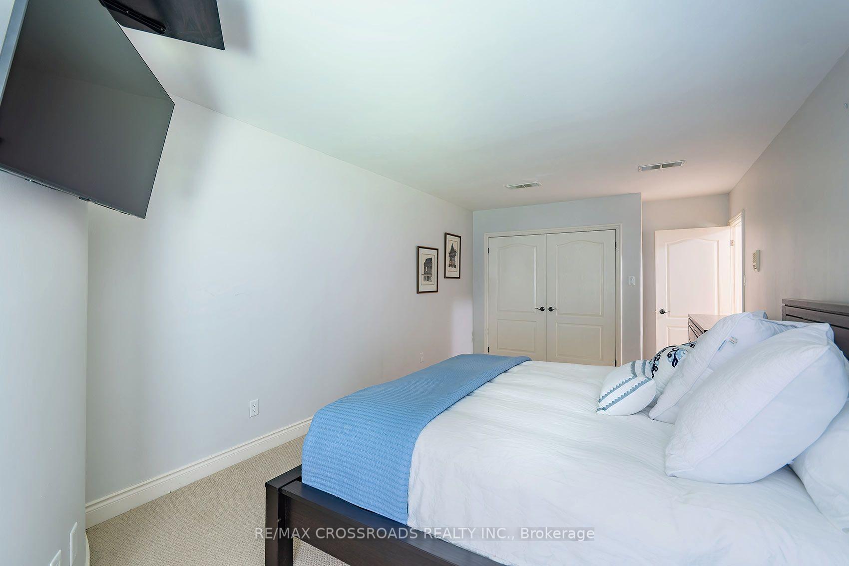 Photo 26 of 127 Taylorwood Court, Oshawa, Samac — HOMEH