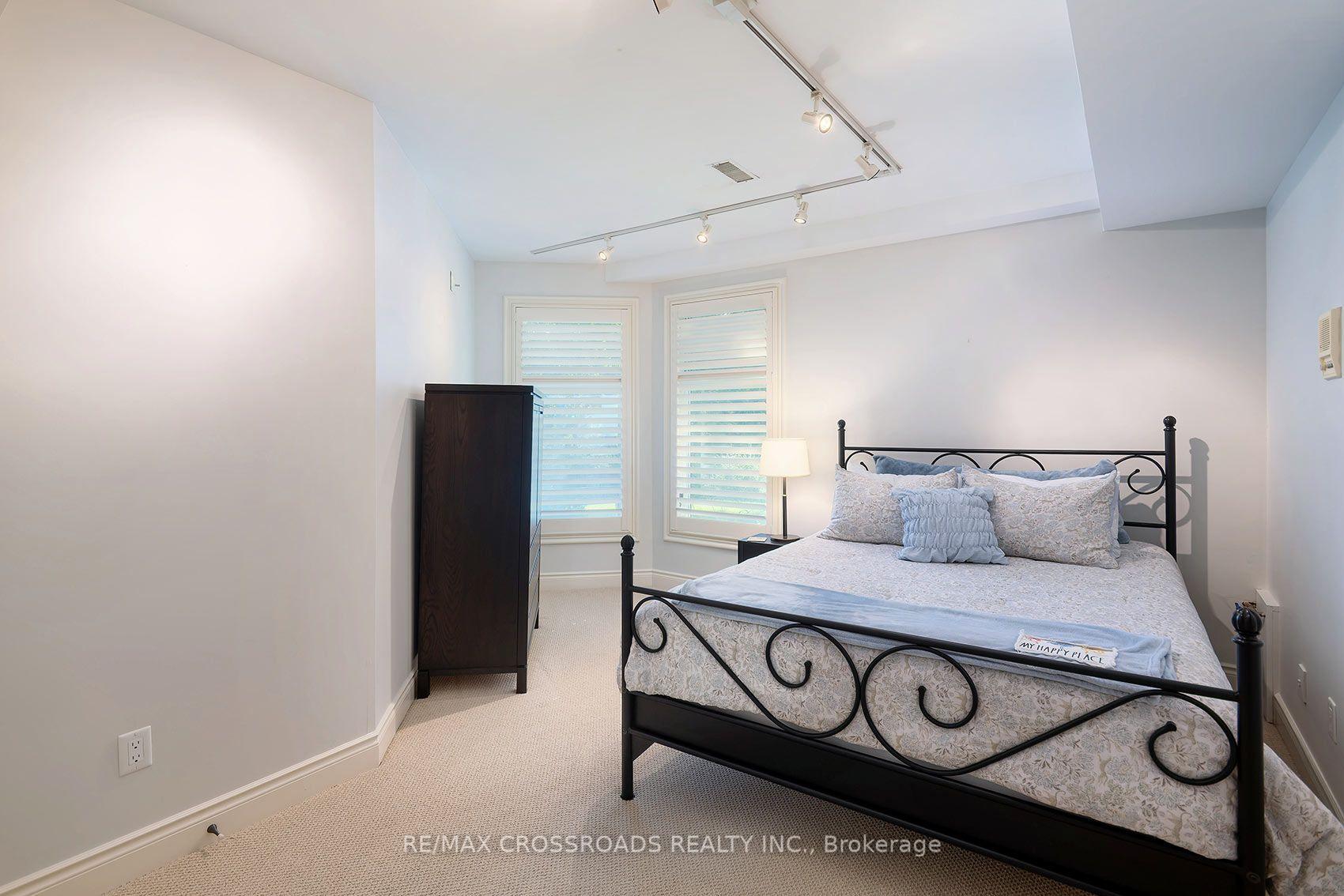 Photo 28 of 127 Taylorwood Court, Oshawa, Samac — HOMEH