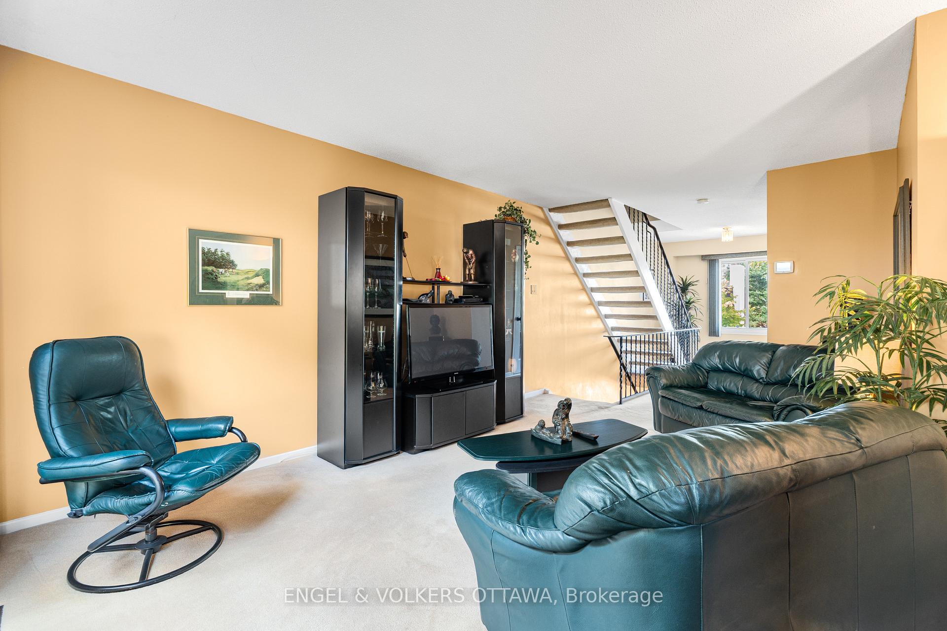 Photo 8 of Unit 34, 1793 Axminster Court, Ottawa, Convent Glen South — HOMEH