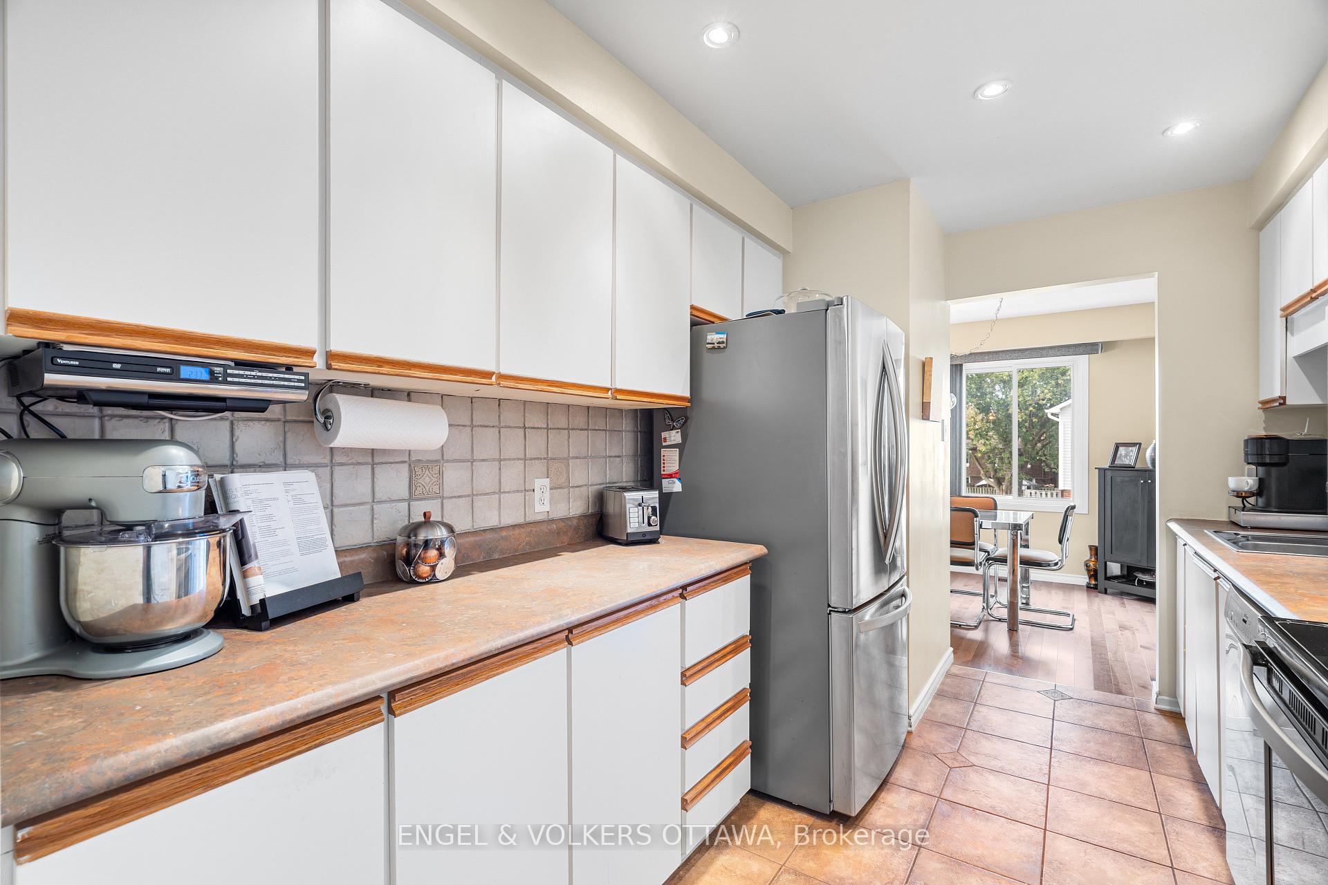 Photo 13 of Unit 34, 1793 Axminster Court, Ottawa, Convent Glen South — HOMEH